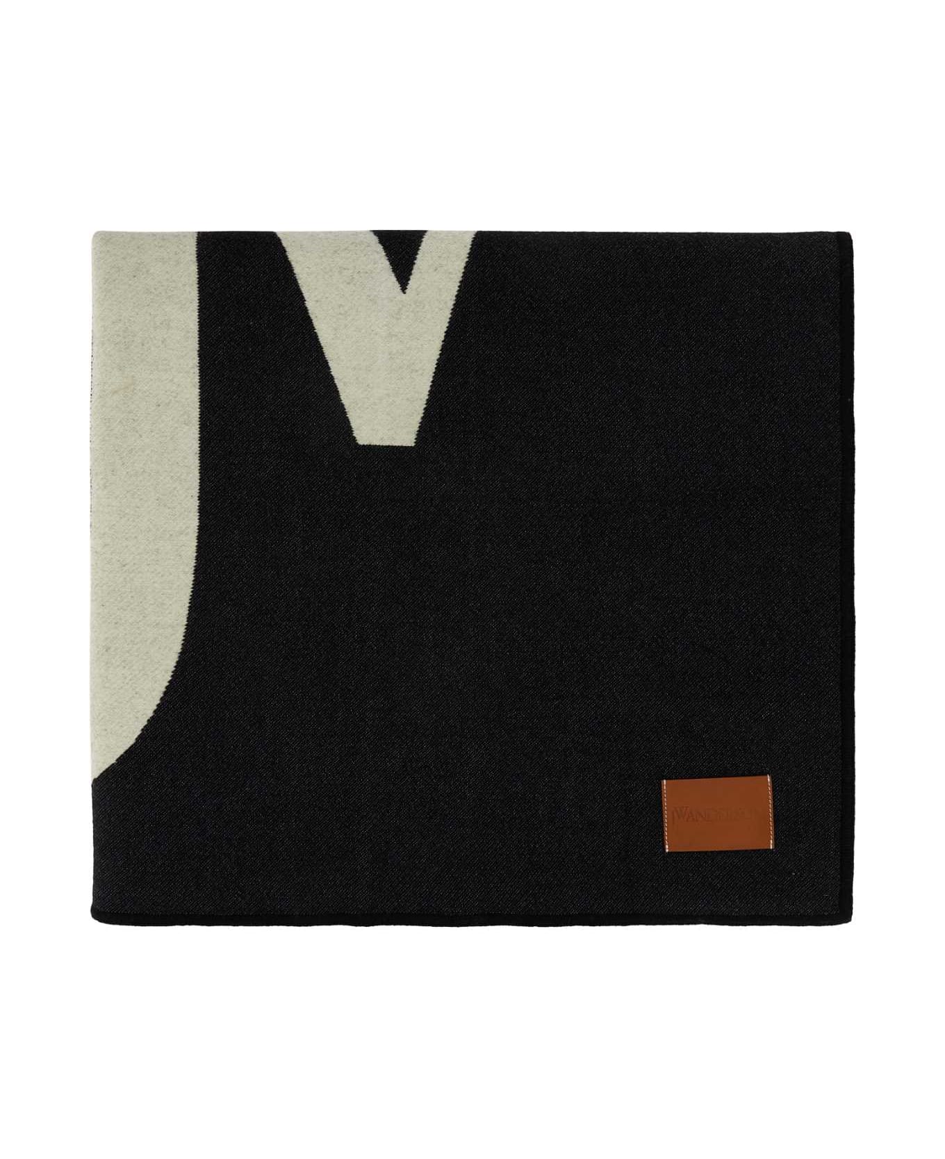 J.W. Anderson Black Wool Blend Blanket - BLACKWHITE