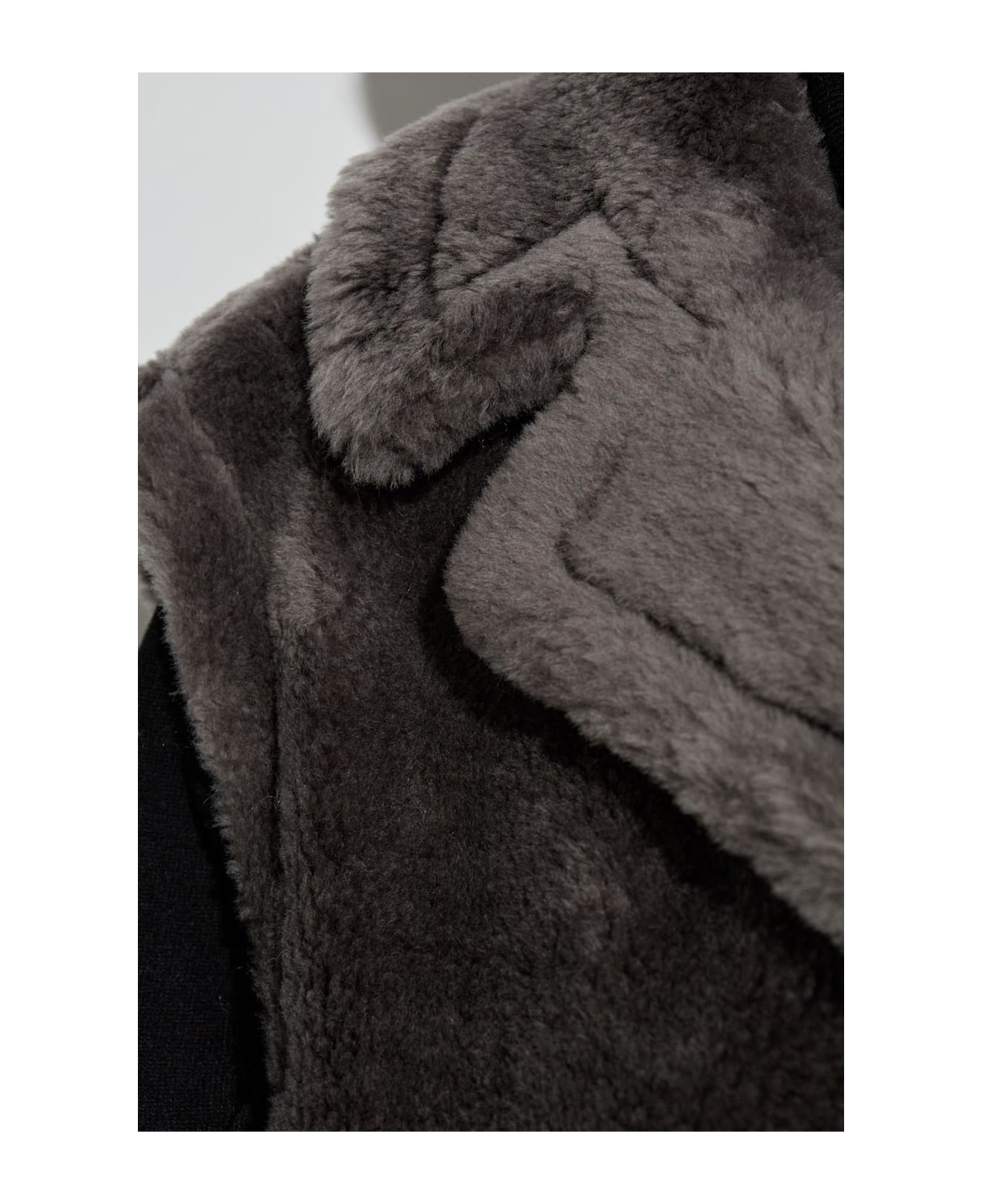 STAND STUDIO Faux Fur Vest 
carly
 - GREY