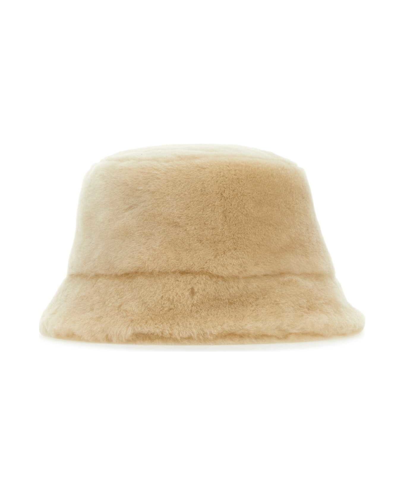 Prada Beige Shearling Hat - ECRU'
