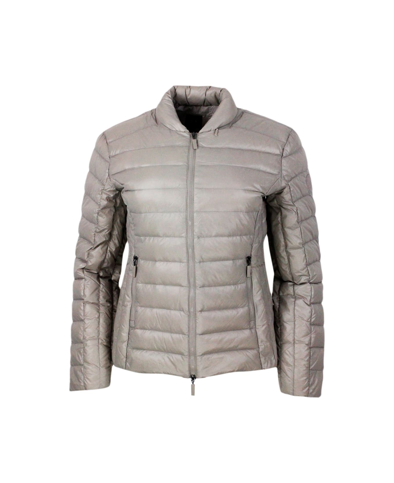 Armani Collezioni Lightweight 100 Gram Slim Down Jacket With Integrated Concealed Hood And Zip Closure - Beige ダウンジャケット