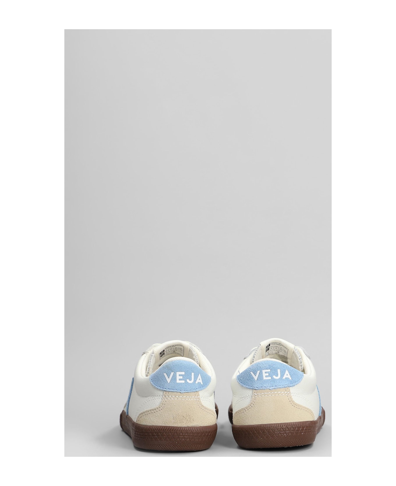 Veja Volley O.t Sneakers In White Leather - white