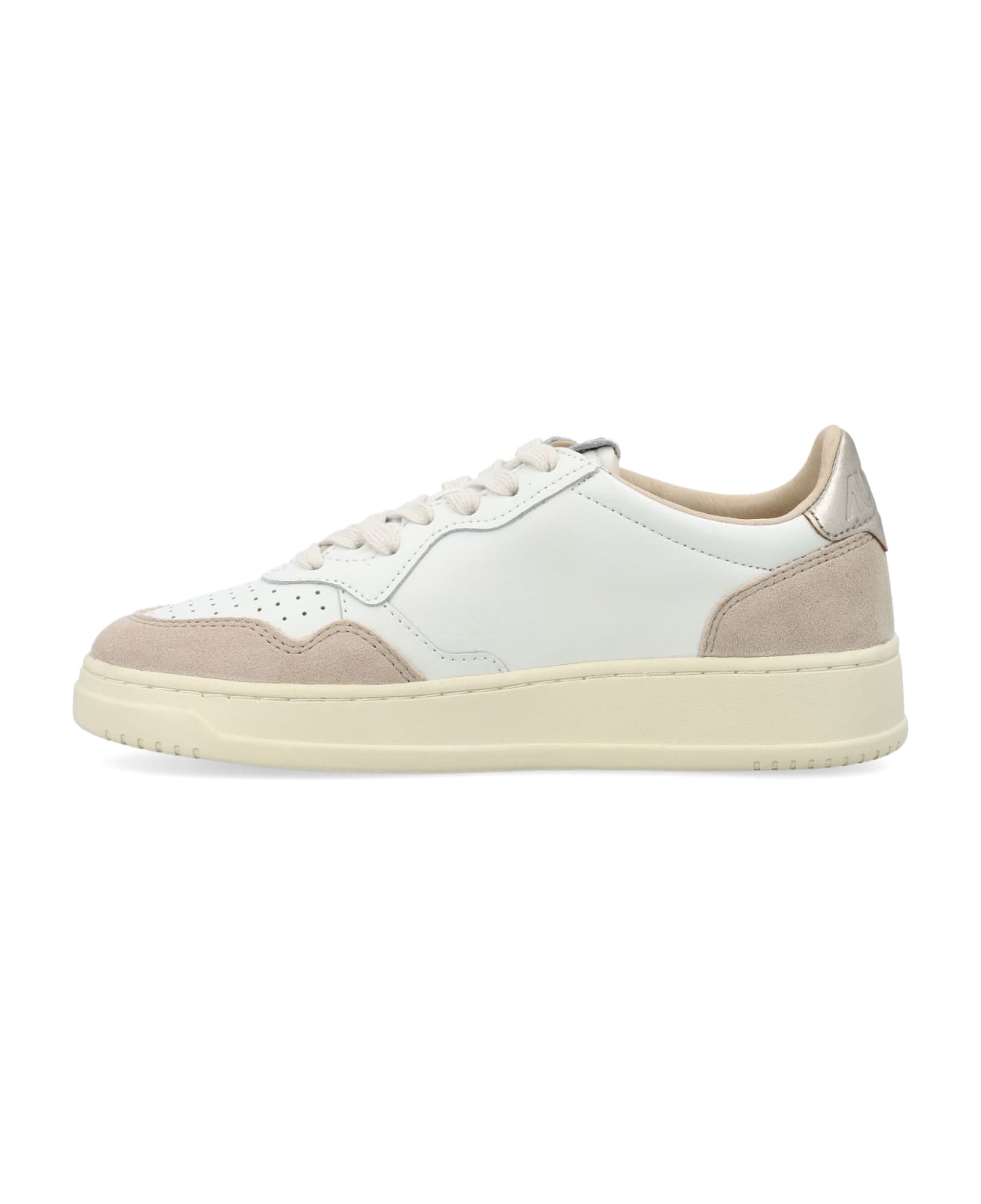 Autry Medalist Low Woman Sneakers - WHT GOLD