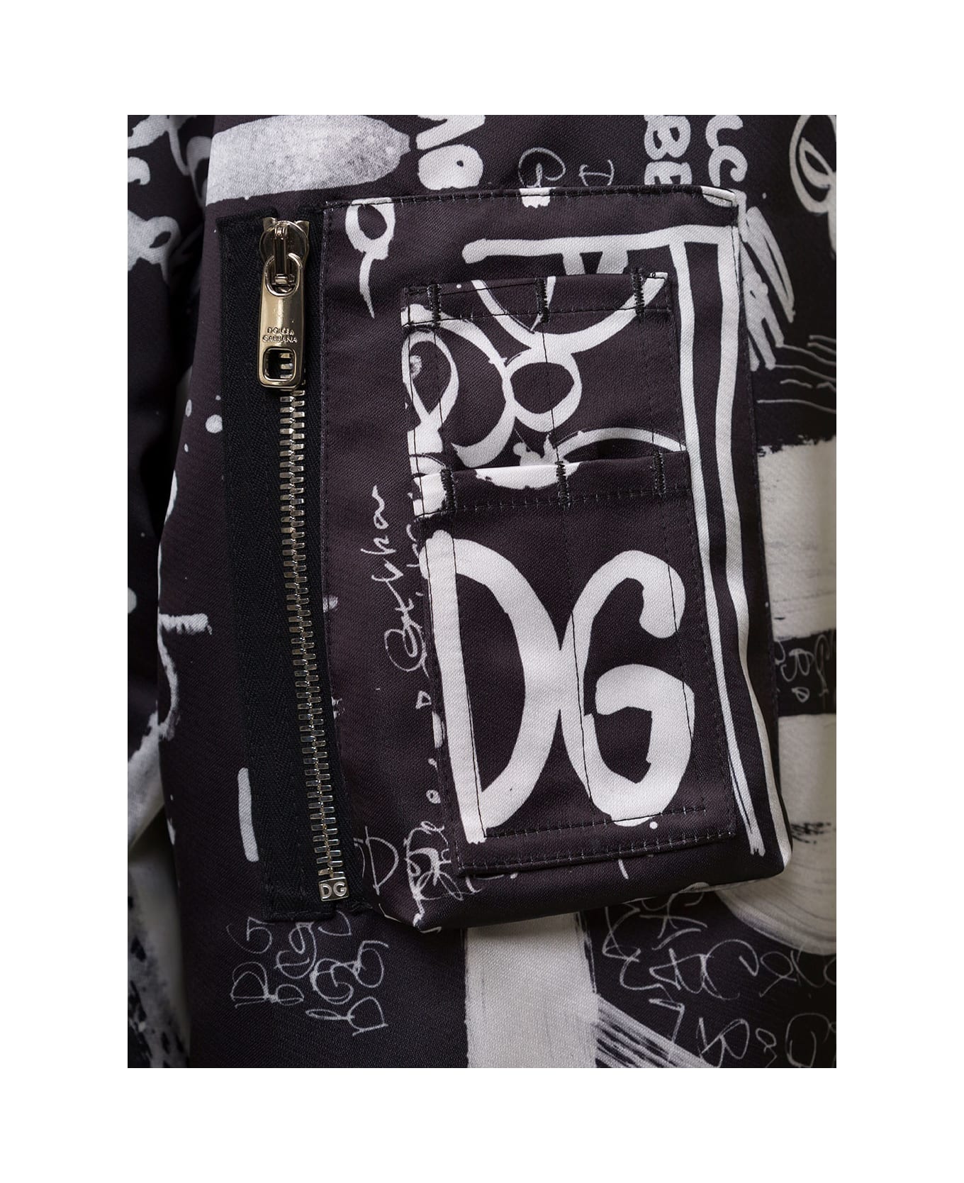 Dolce & Gabbana Look 80 Piumino Graffiti Nylon Print - Black