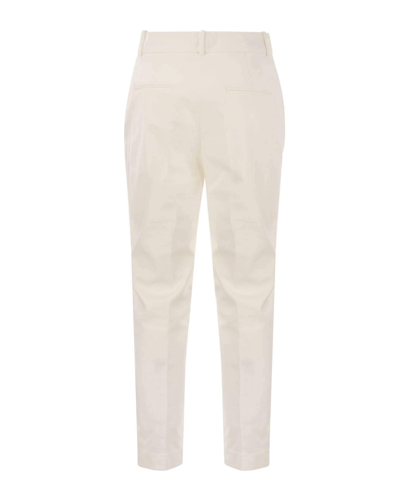 Peserico Iconic Fit Trousers In Comfort Cotton Satin - White ボトムス