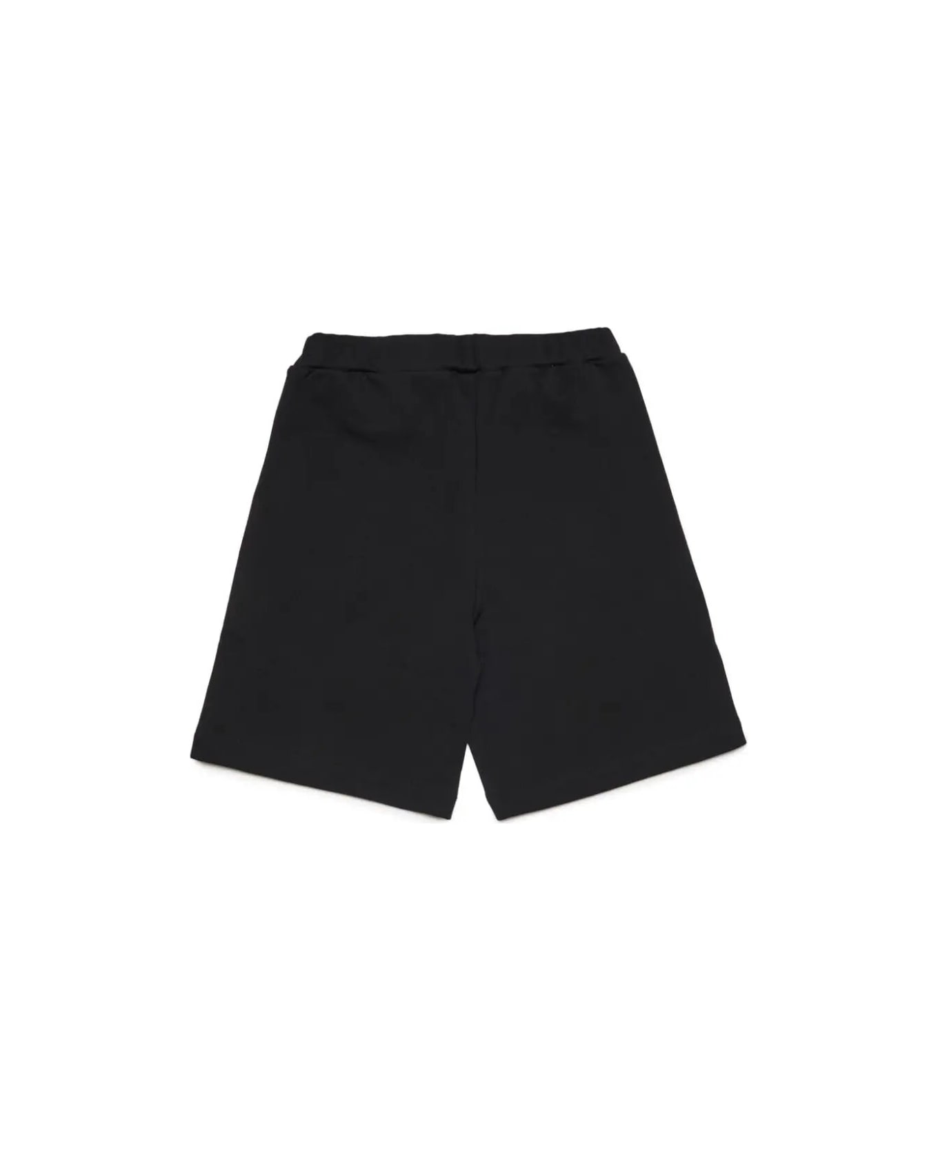 Marni Mp66u Shorts - Black