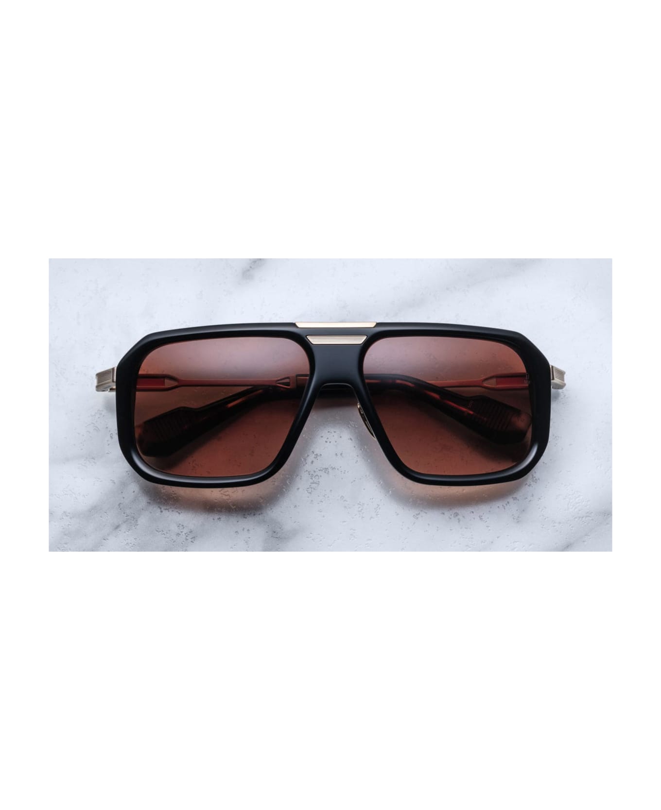 Brown C7 sunglasses from Kuboraum Donohu - Noir Sunglasses - Black/gold