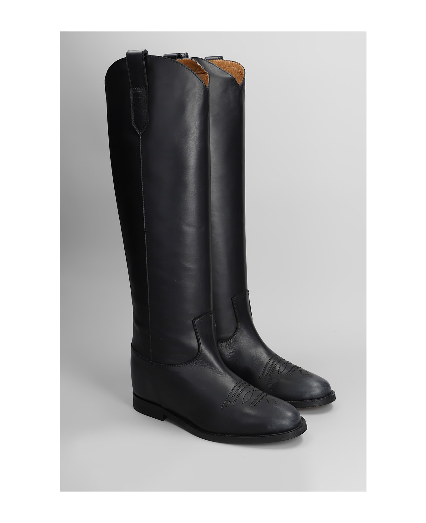 Via Roma 15 In Black Leather - black