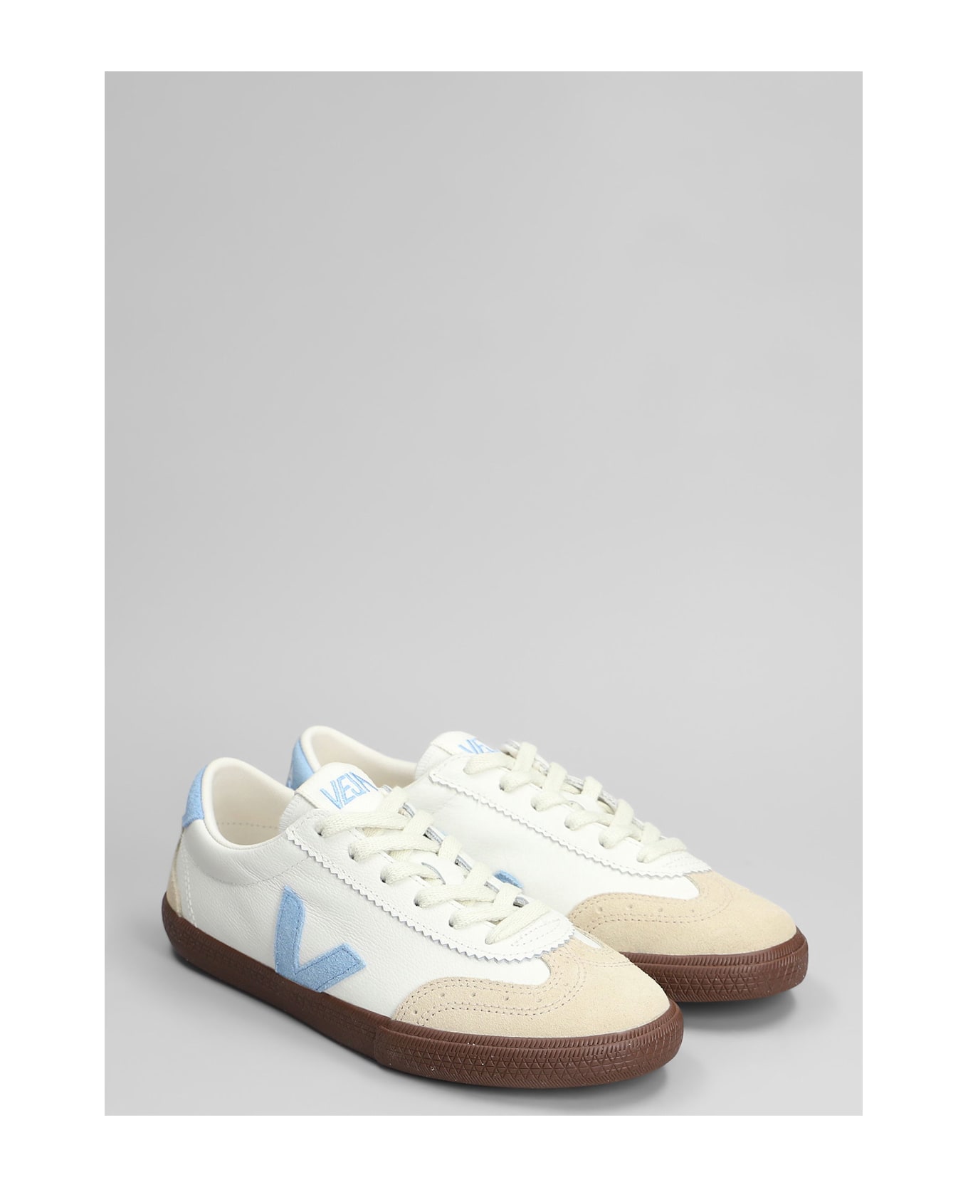 Veja Volley O.t Sneakers In White Leather - white