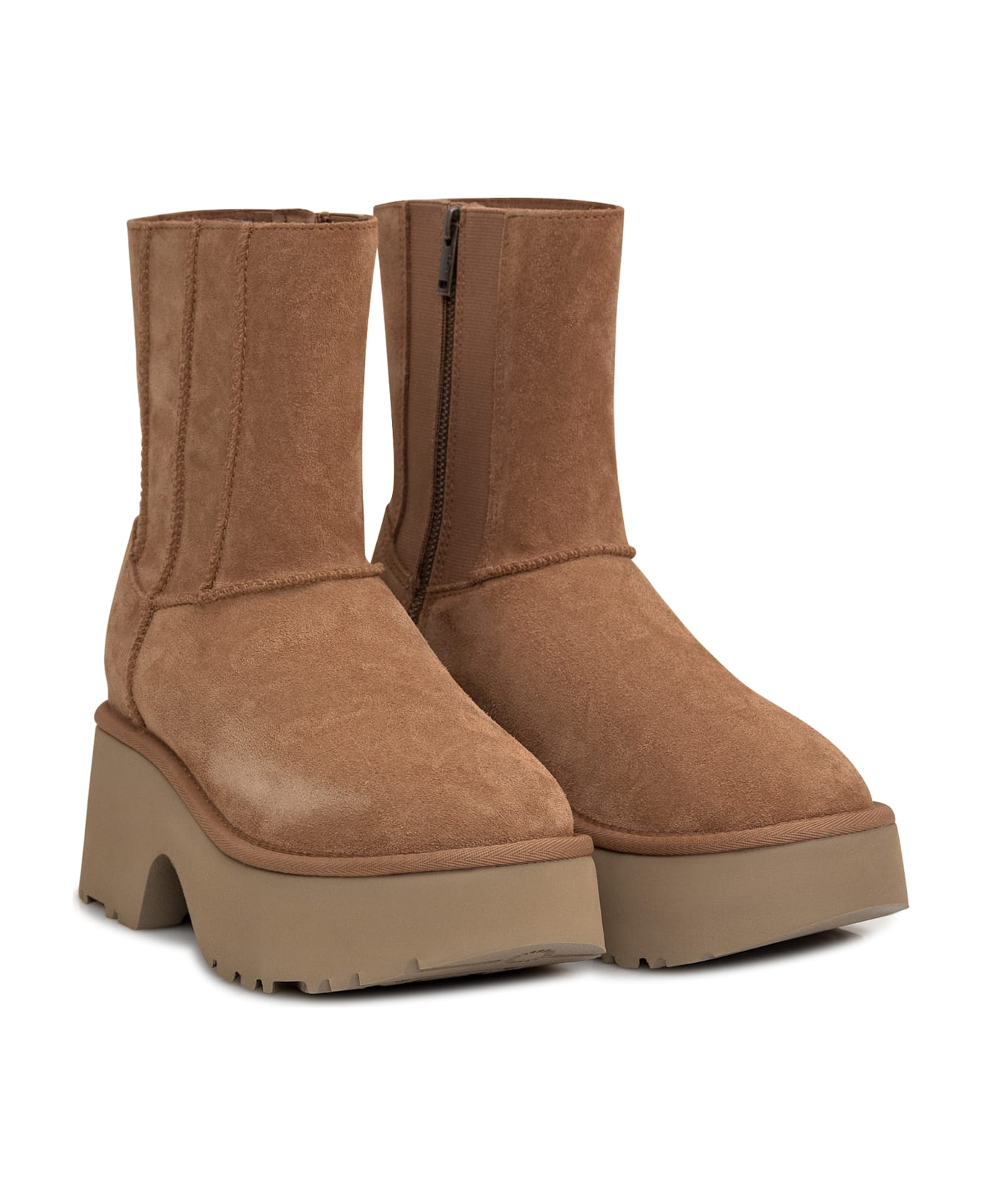 UGG Classic Twin Seam Boot - CHESTNUT
