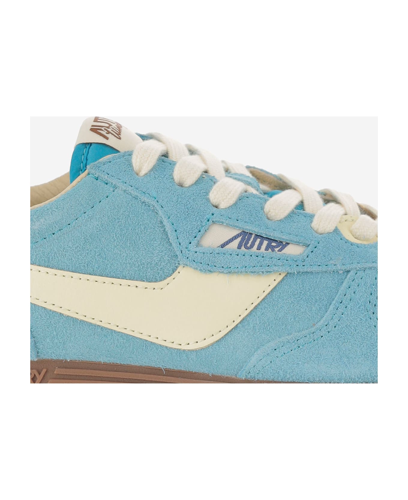 Autry Windspin Leather Sneakers - LIGHT BLUE