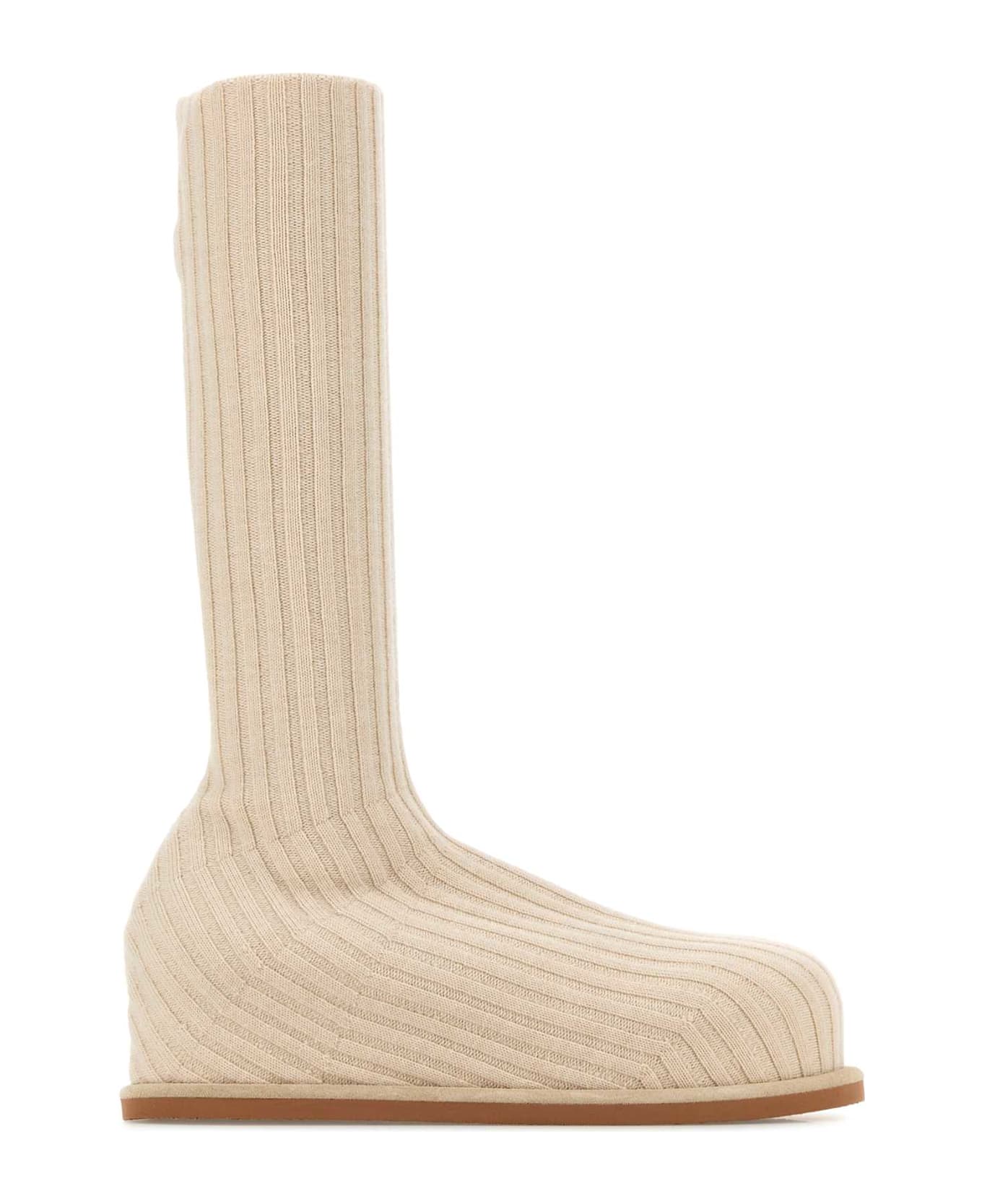 Amina Muaddi Sand Fabric Veneda Boots - BEIGE ハイヒール