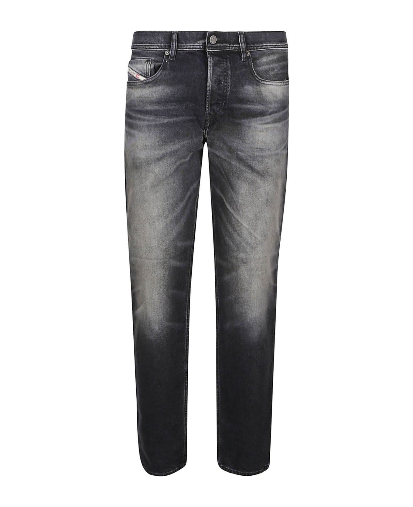 Diesel 2023 D-finitive Logo Patch Tapered Jeans