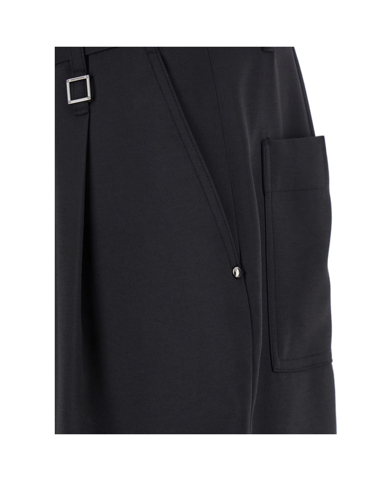 WOOYOUNGMI Black Bermuda Shorts With Belt Loops And Patch Pockets In Tech Fabric Man - Black ショートパンツ
