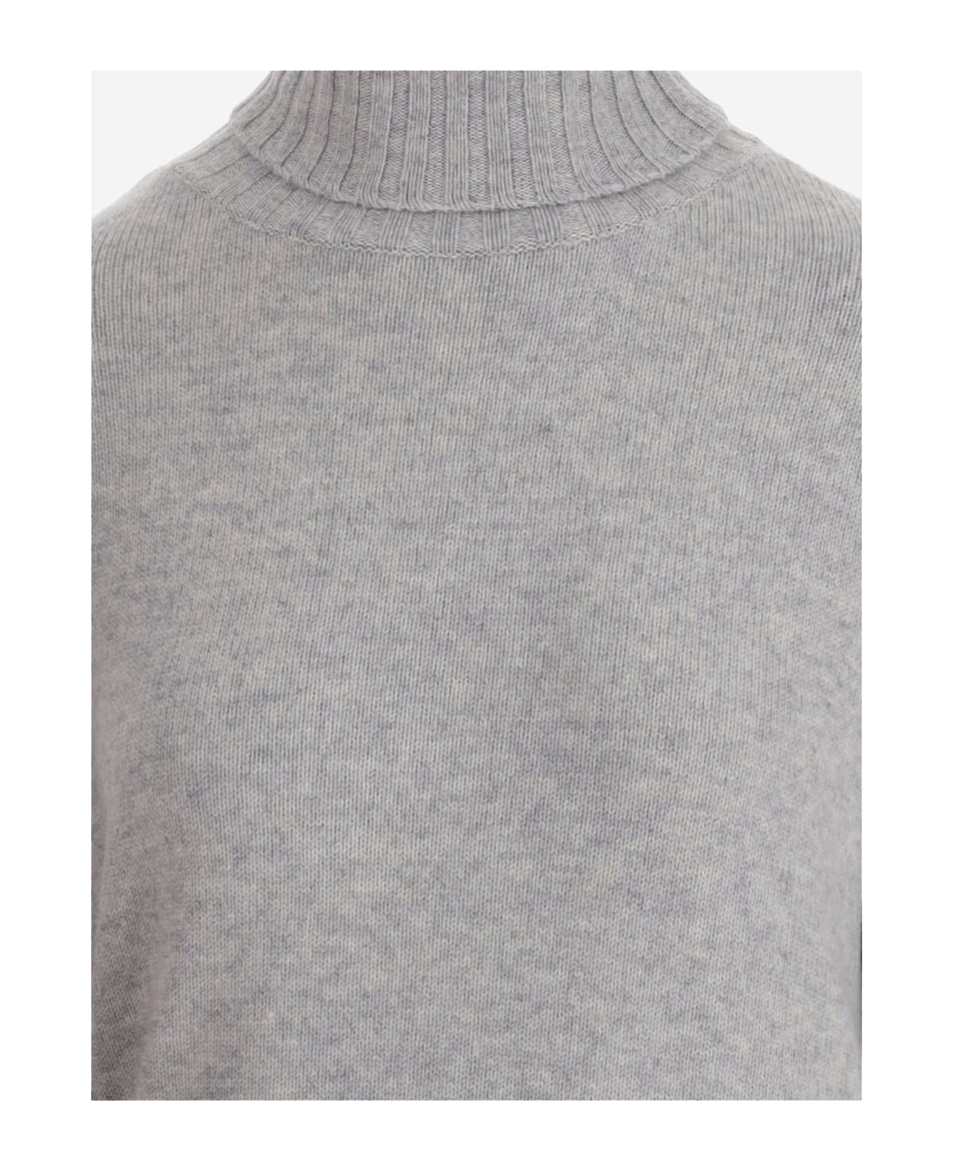 Wild Cashmere Wool Blend Sweater - Grey