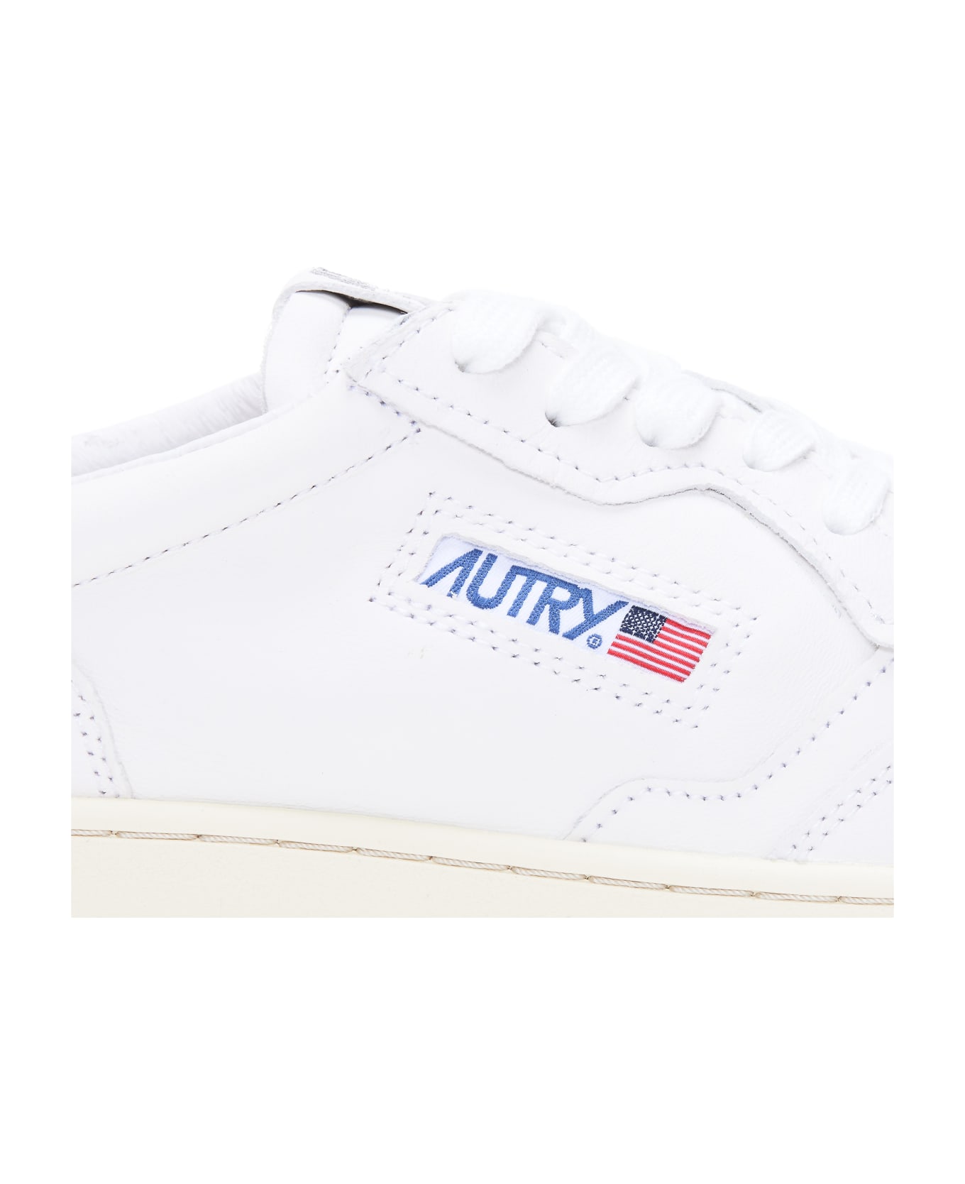 Autry Low Medialist Sneakers - GG04