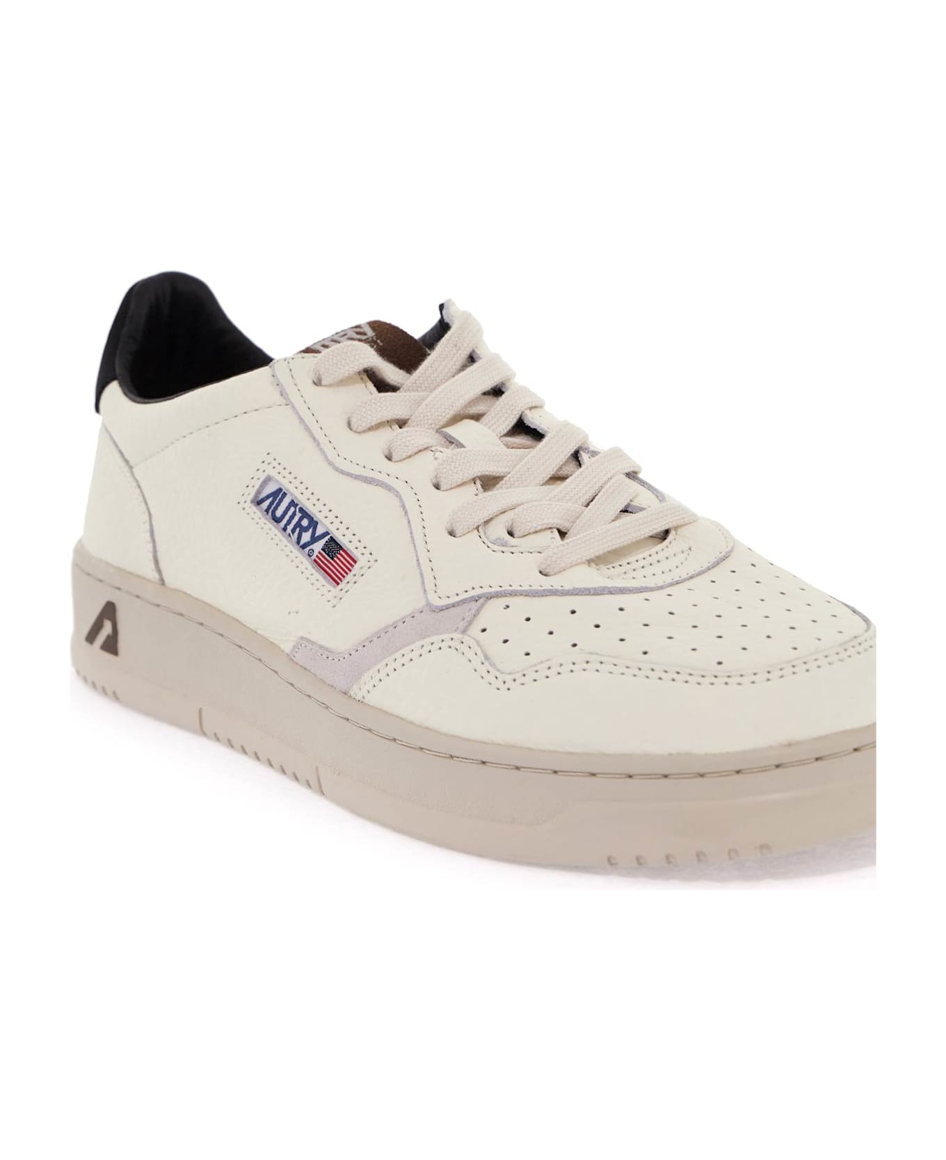 Autry Medalist Leather Low-top Sneakers - White