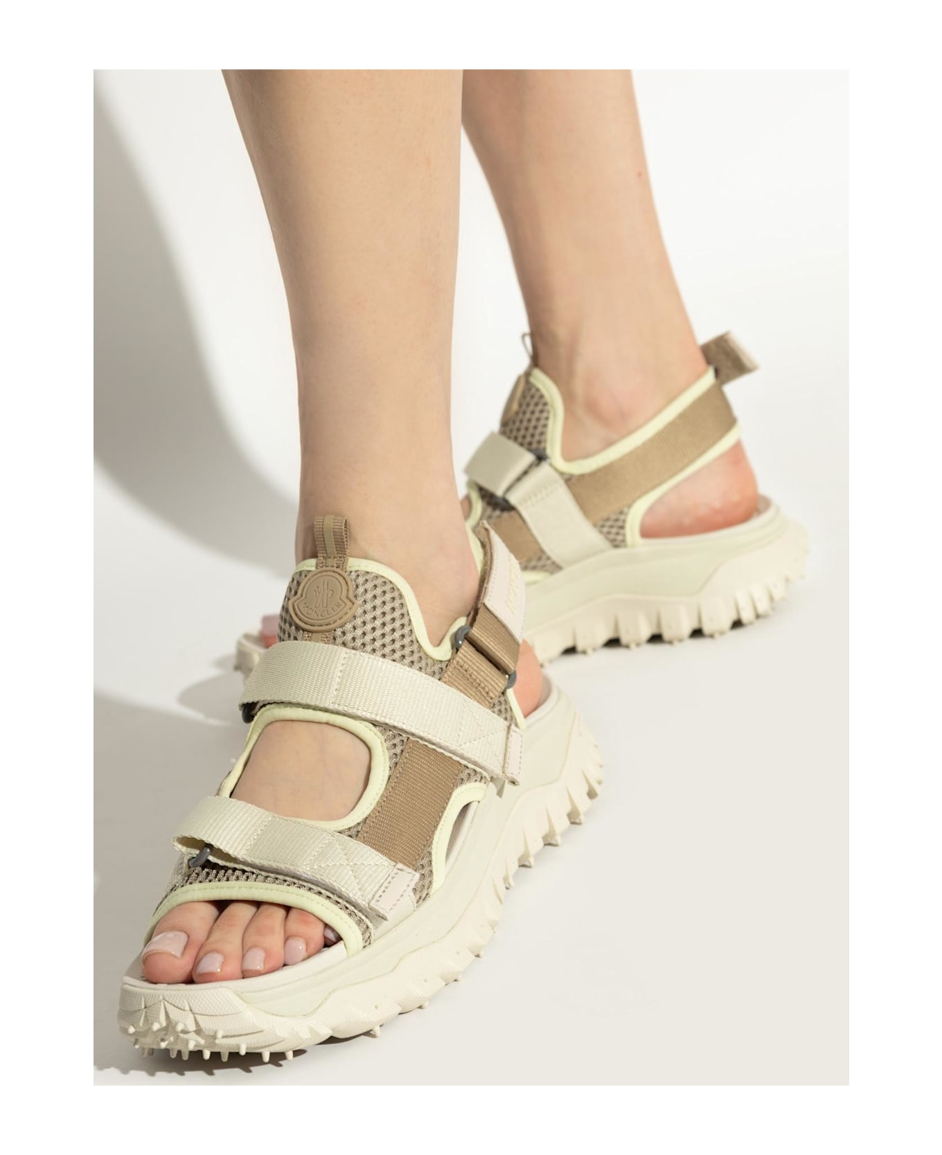【送料&関税込】Moncler Trailgrip Vela Sandals 0400022764401_LIGHTBEIGE?wid=