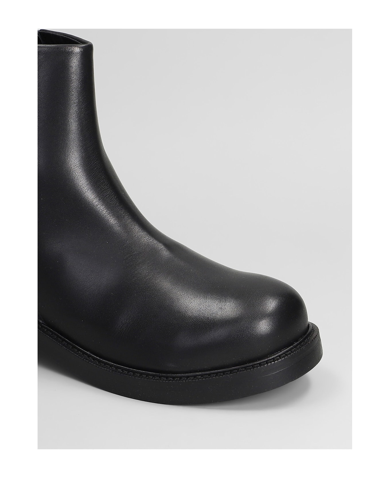 Séfr Letaro Ankle Boots In Black Leather - black