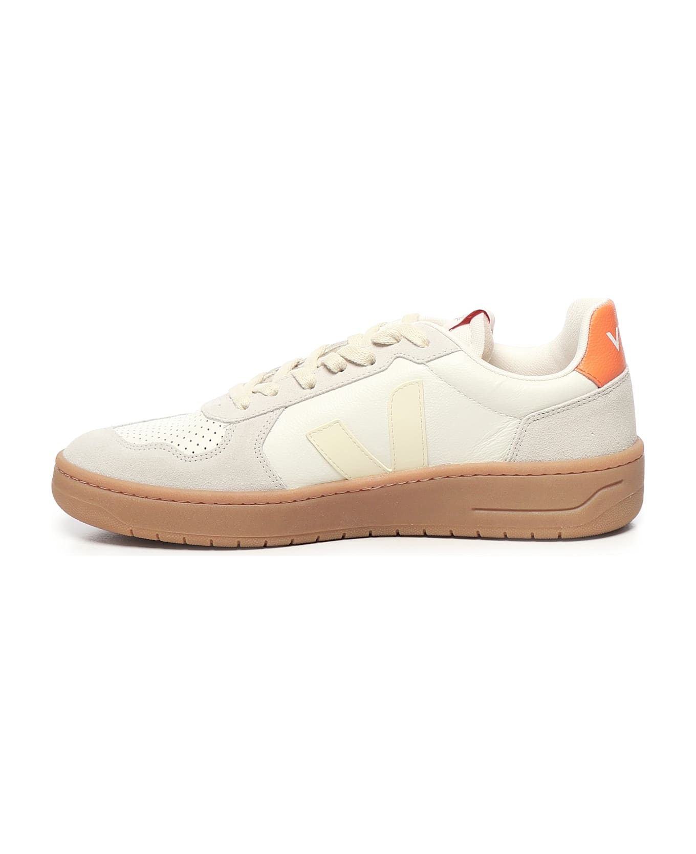 Veja V-82 Sneakers - Off White/ ALMOND
