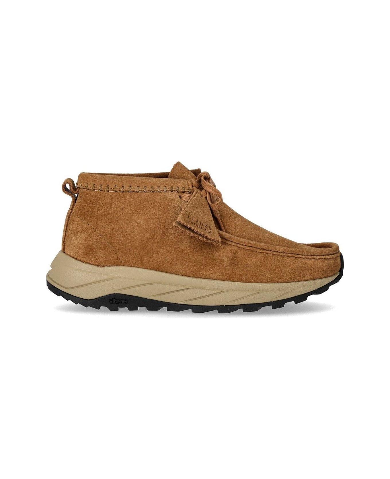 Clarks Wallabee Lace-up Ankle Boots - Beige