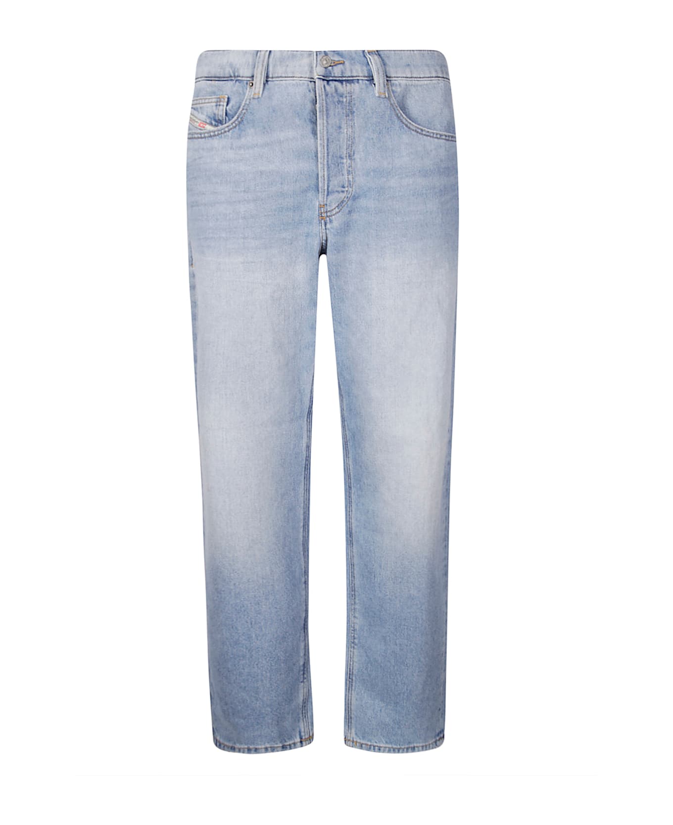 Diesel 2010 D-macs - 01