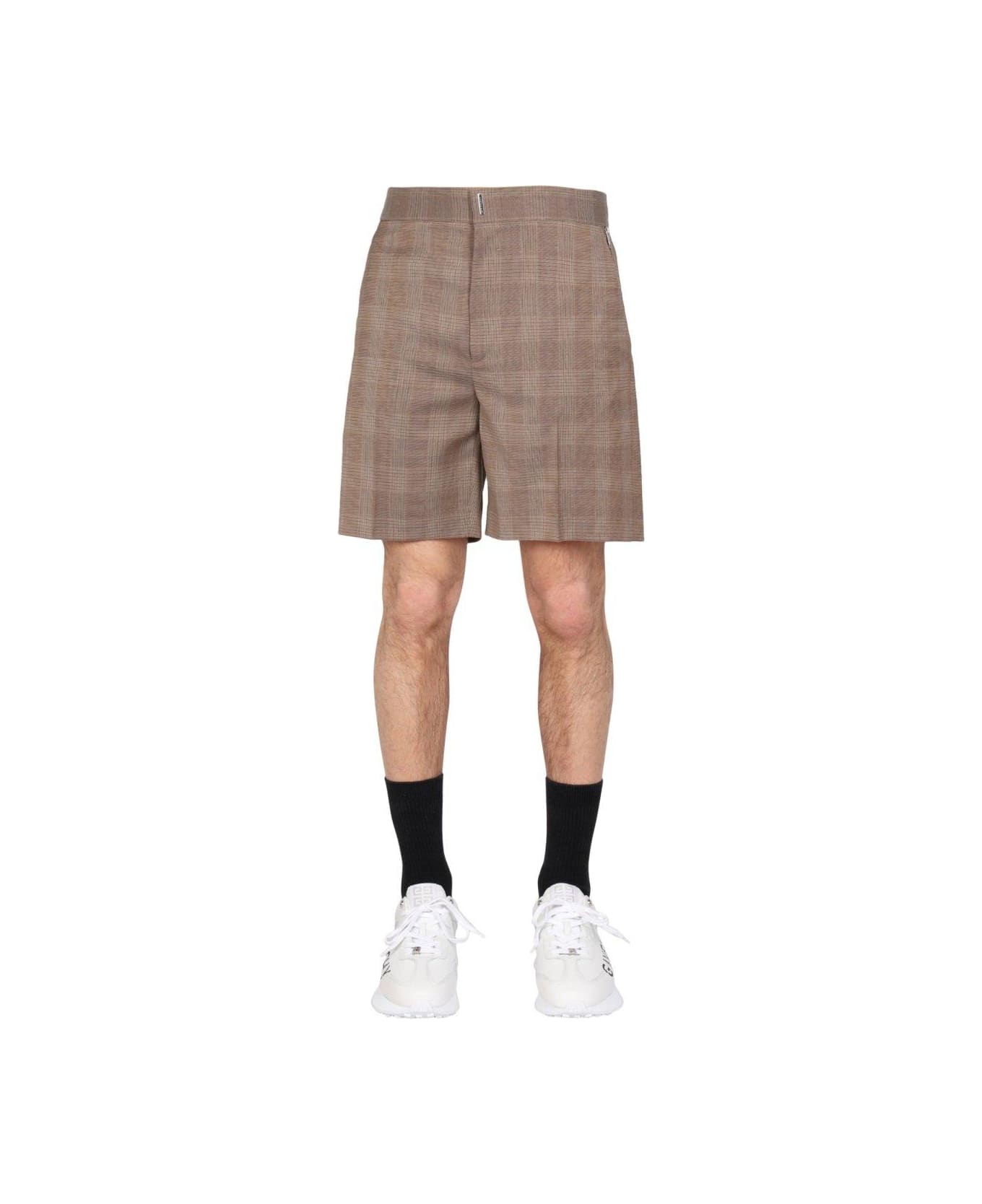 Givenchy Prince Of Wales Pattern Bermuda Shorts - BEIGE