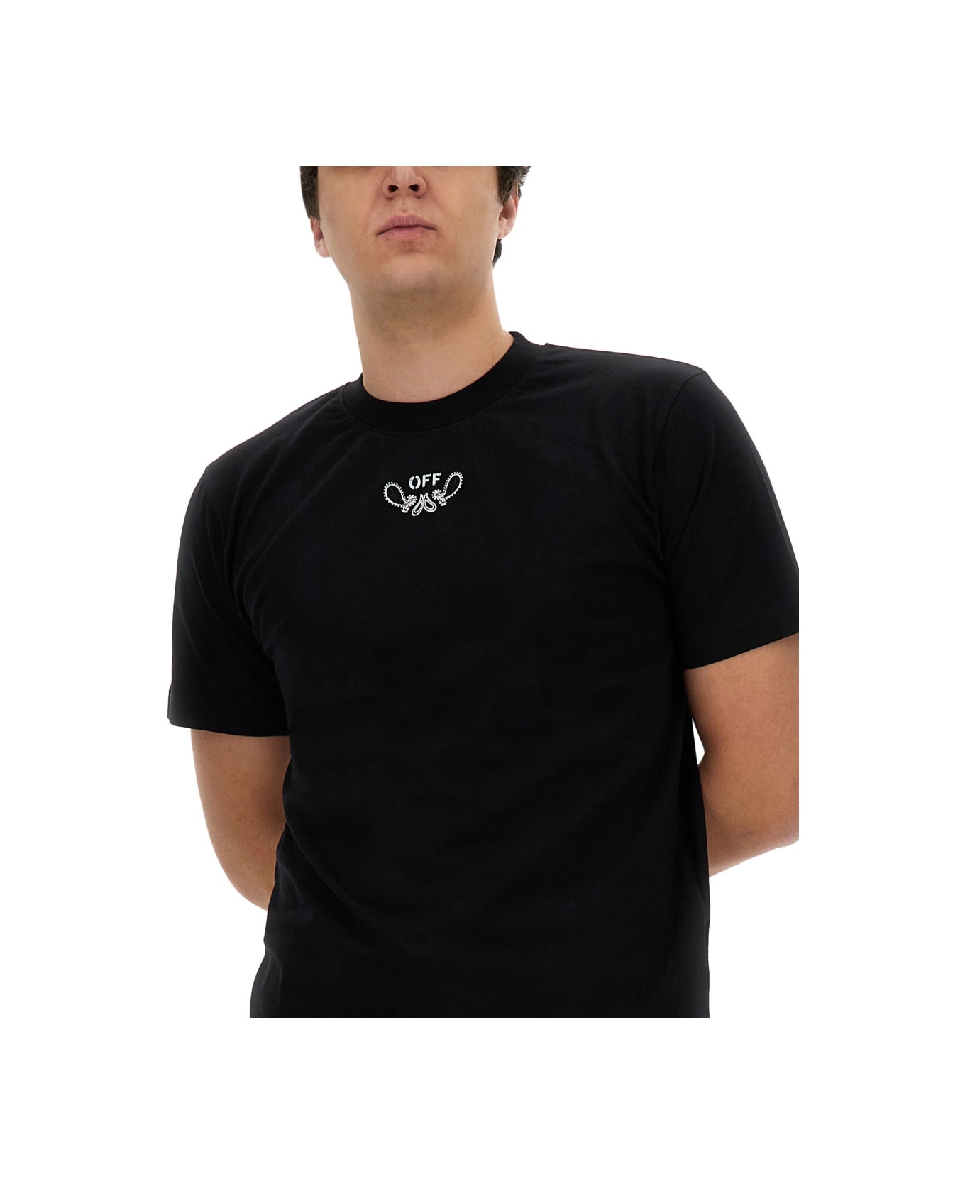 Off-White Bandana Pattern T-shirt - BLACK