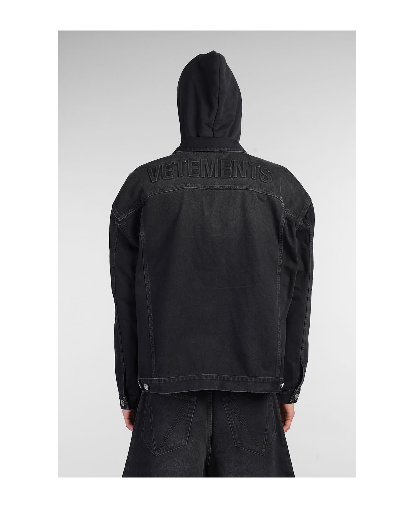 VETEMENTS Denim Jackets In Black Denim - black