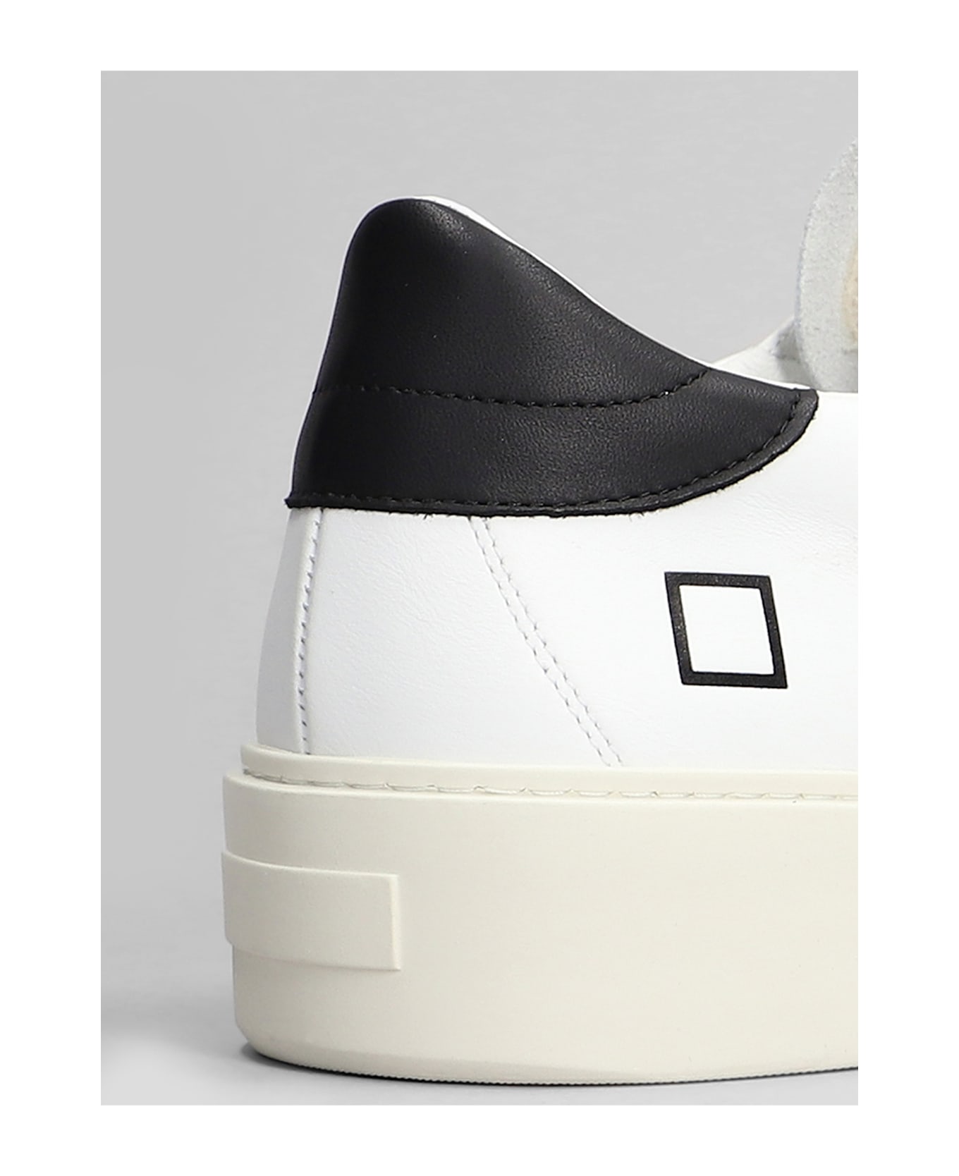 D.A.T.E. Levante Sneakers In White Leather - white