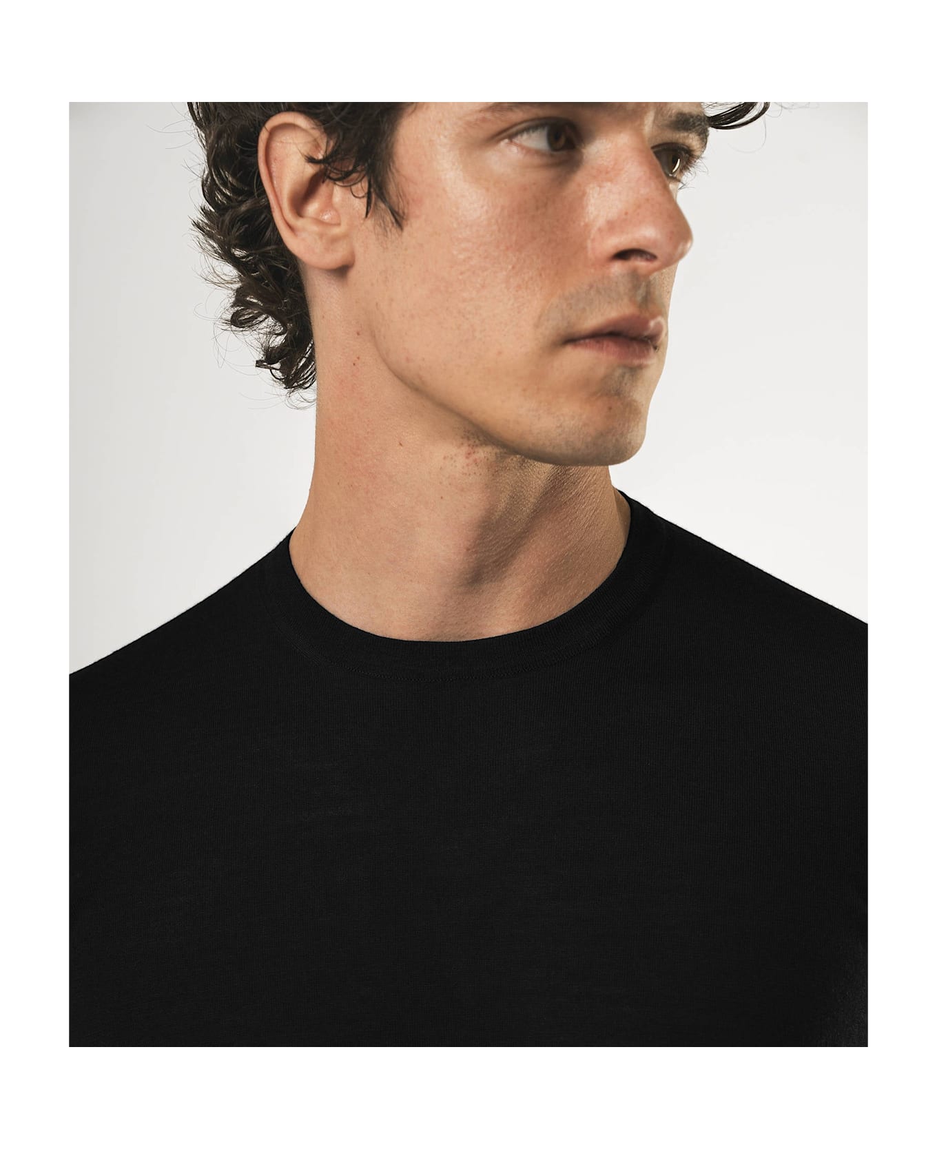 Larusmiani Crewneck Roquebrune T-Shirt - Black