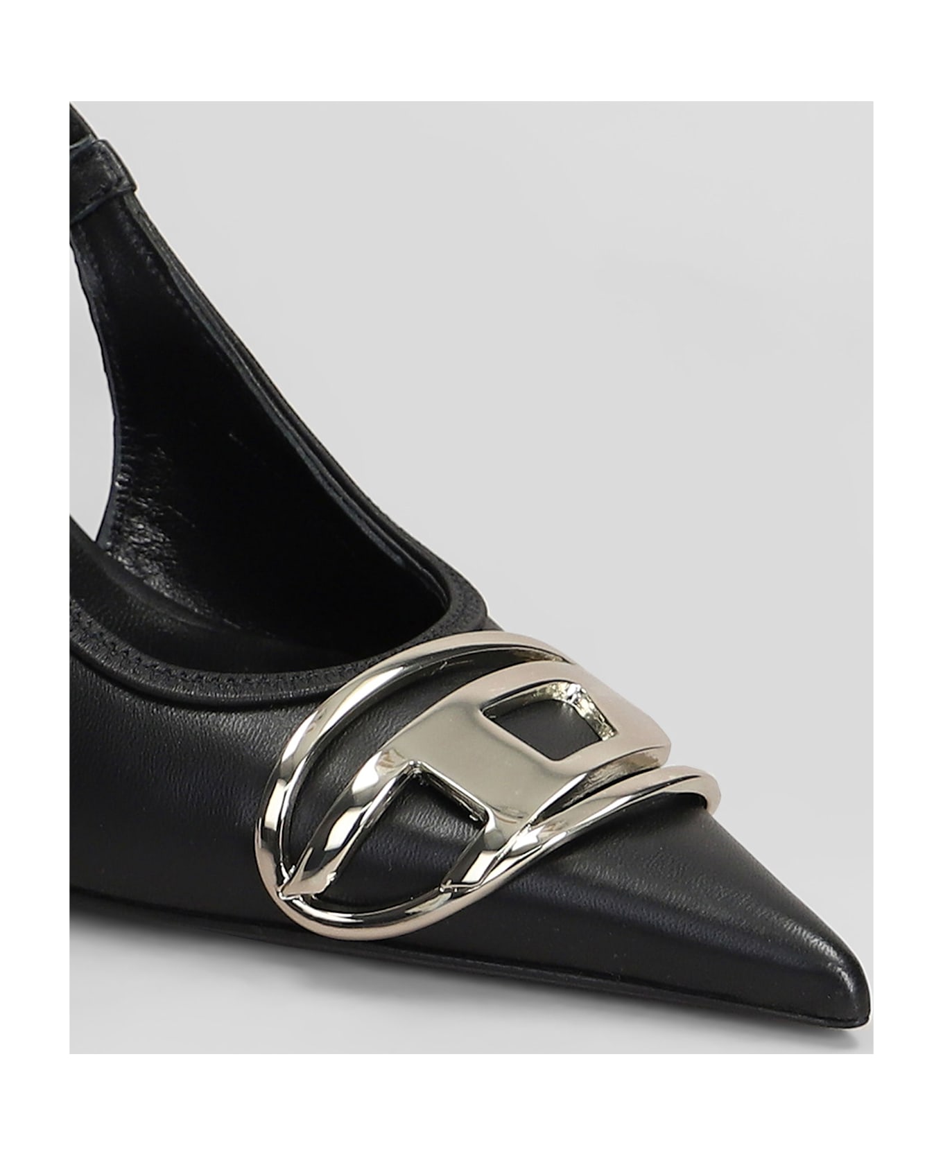 Diesel D Venus Pumps In Black Leather - black