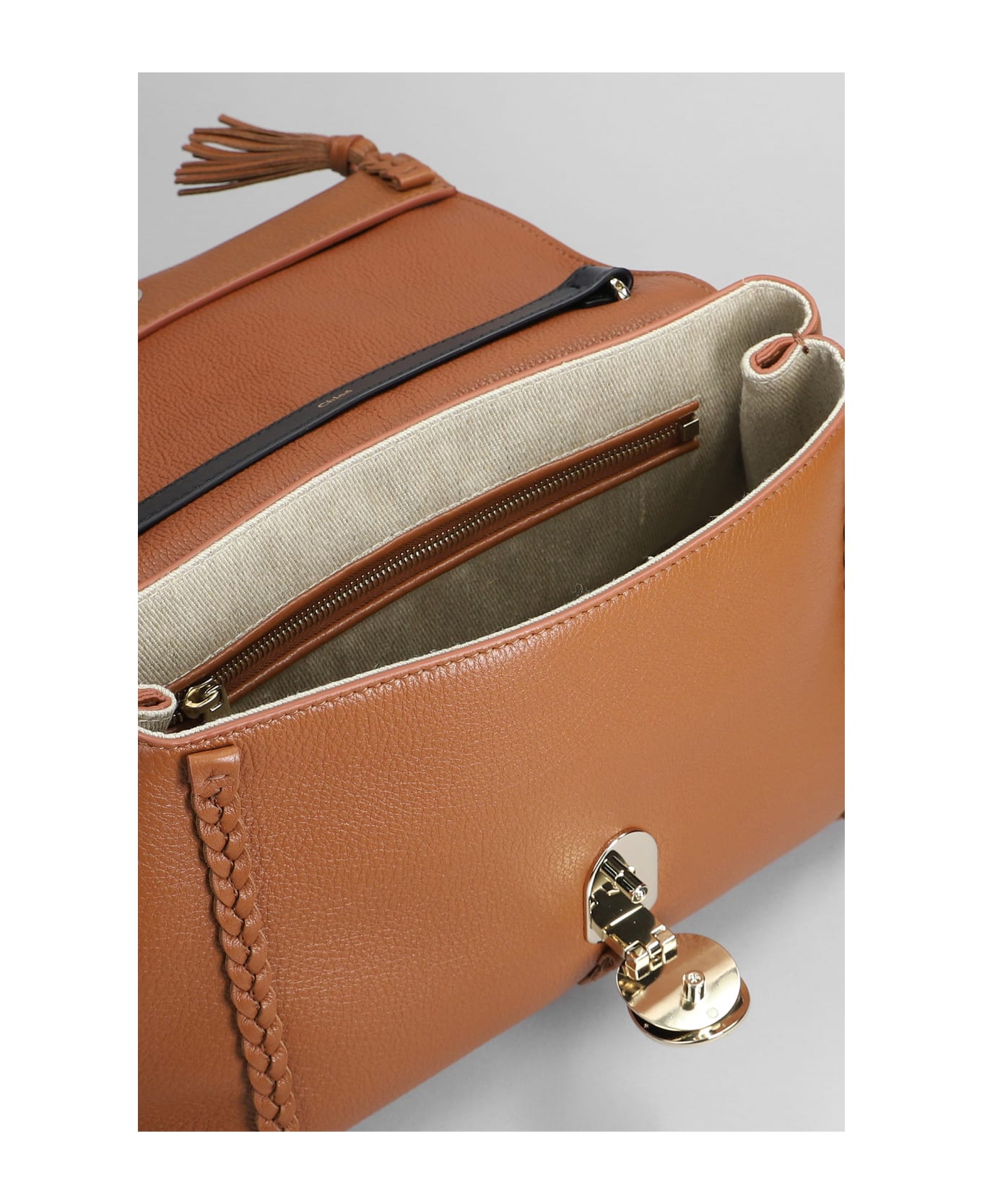 Chloé Penelope Shoulder Bag In Leather Color Leather - leather color