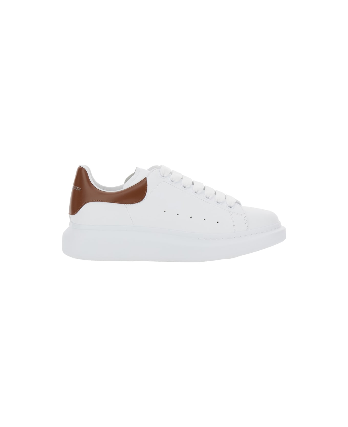 Alexander McQueen White Low-top Sneakers With Chunky Sole And Contrasting Heel Tab In Leather Man - White