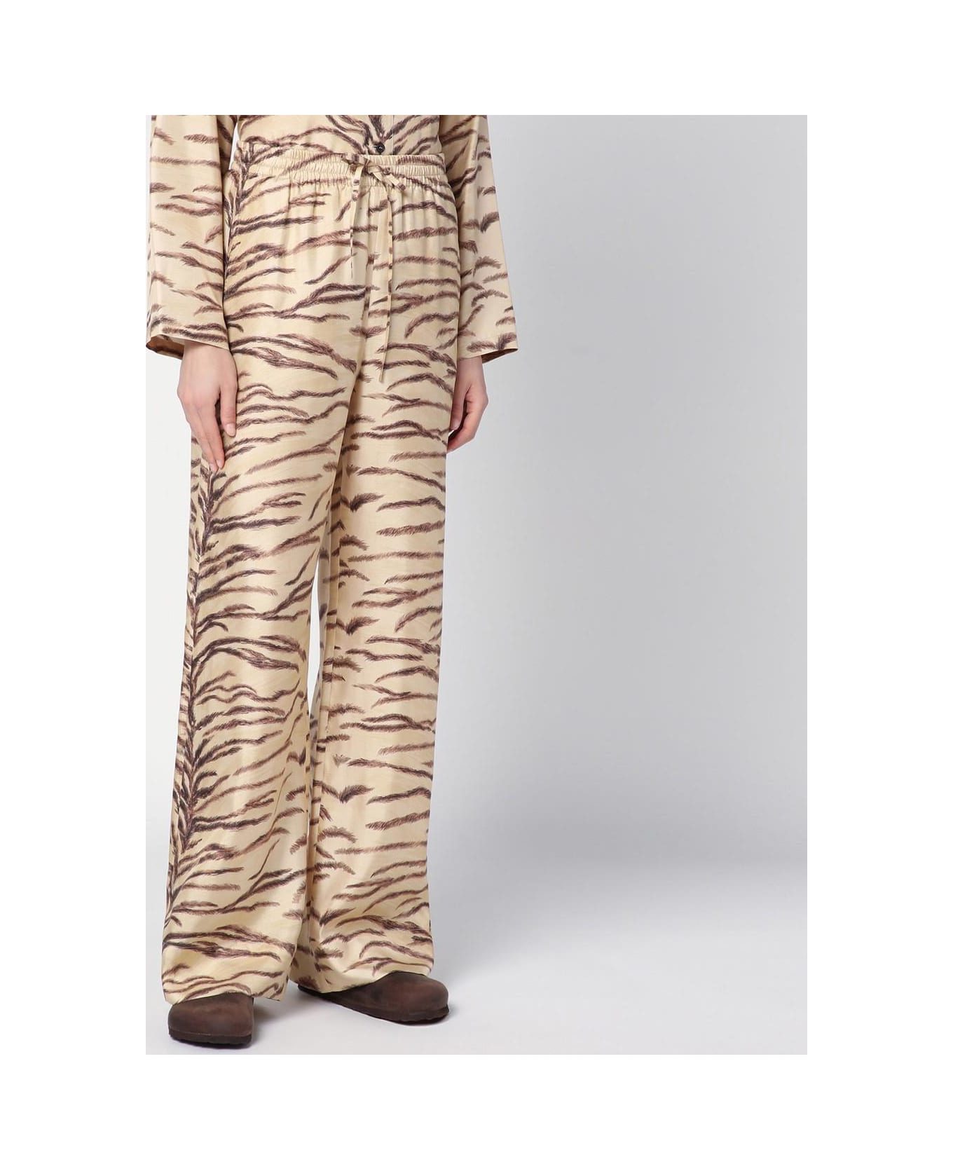 Stella McCartney Silk Pants With Tiger Print - Beige