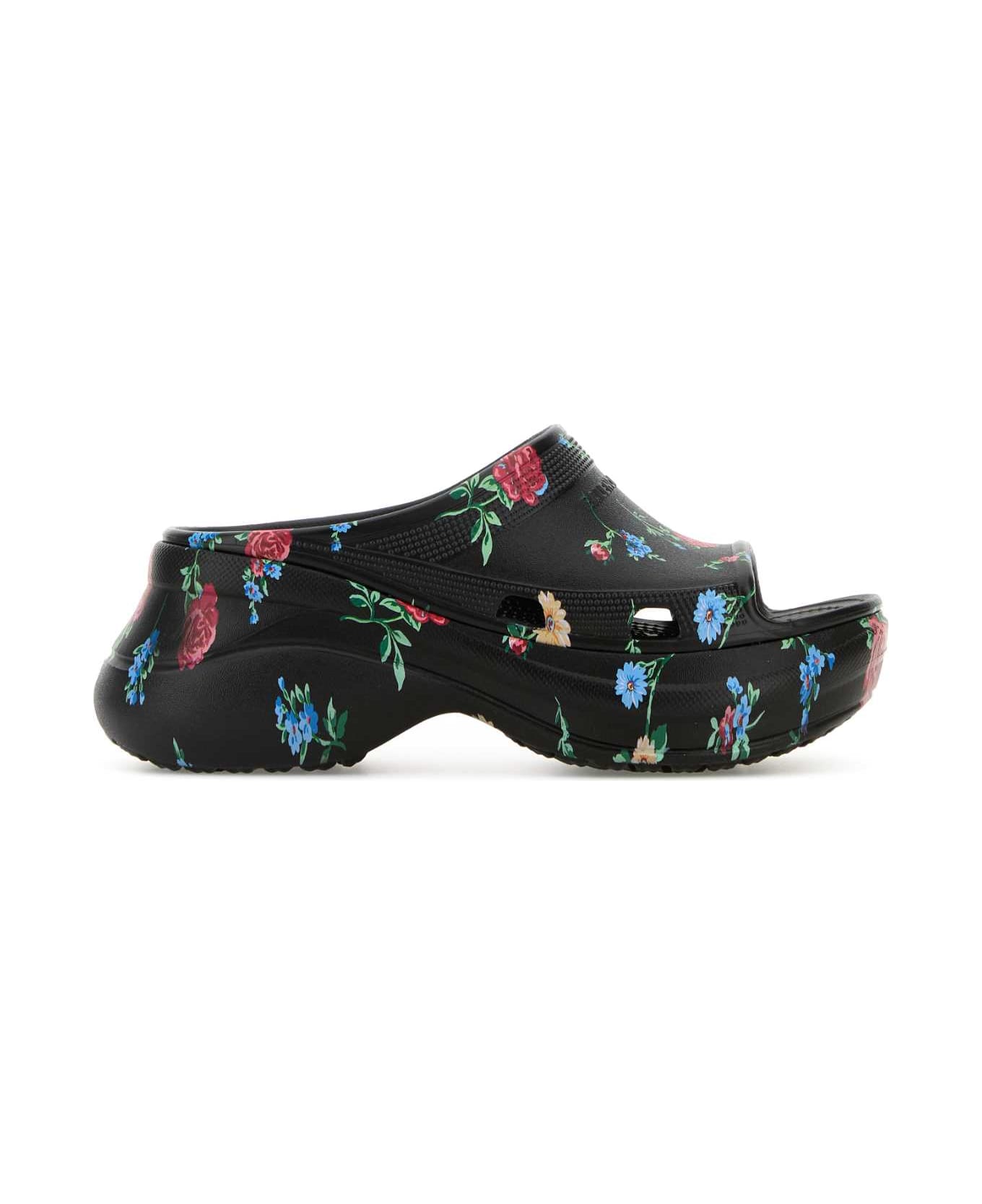 Balenciaga Printed Rubber Balenciaga X Crocsâ ¢ Slide Pool Slippers - FLORAL FALLING BLACK