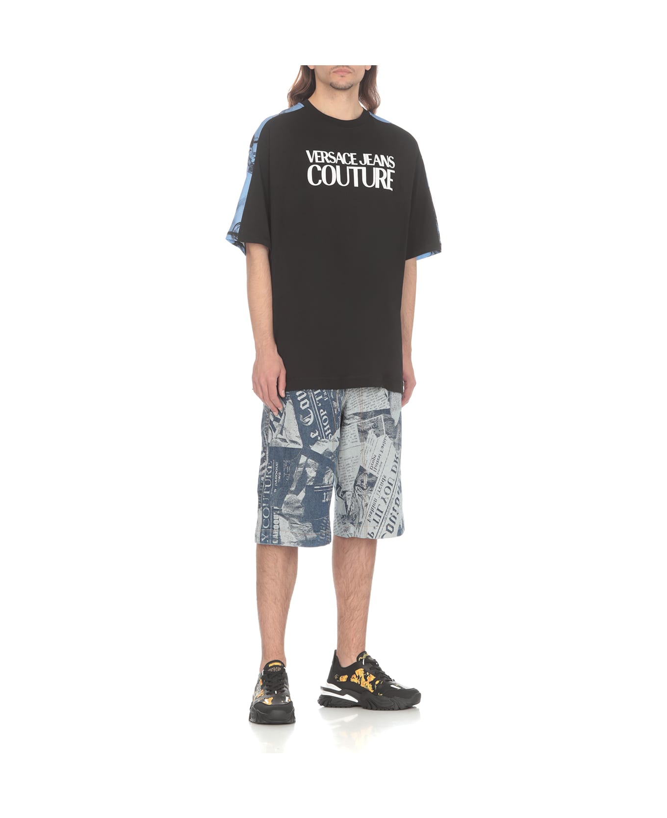 Versace Jeans Couture T-shirt With Patch Logo - Black