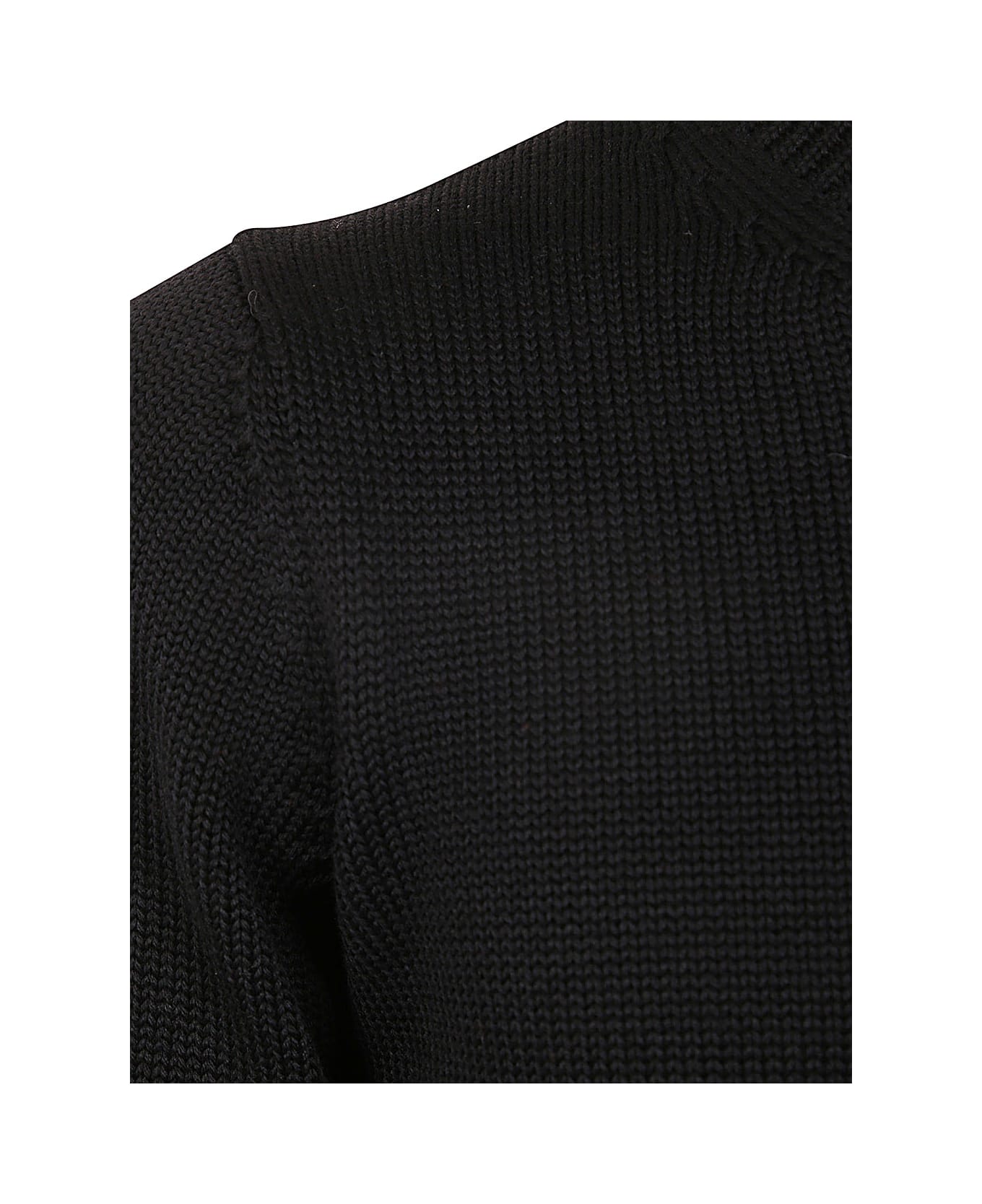 Nuur Long Sleeves Round Neck - Black