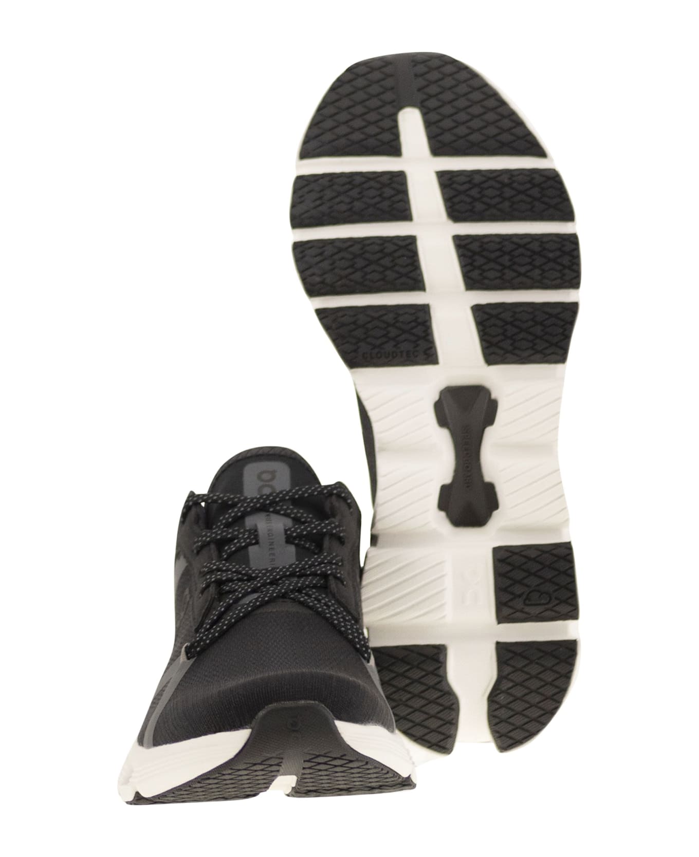 ON Cloud X 4 - Sneakers - Black