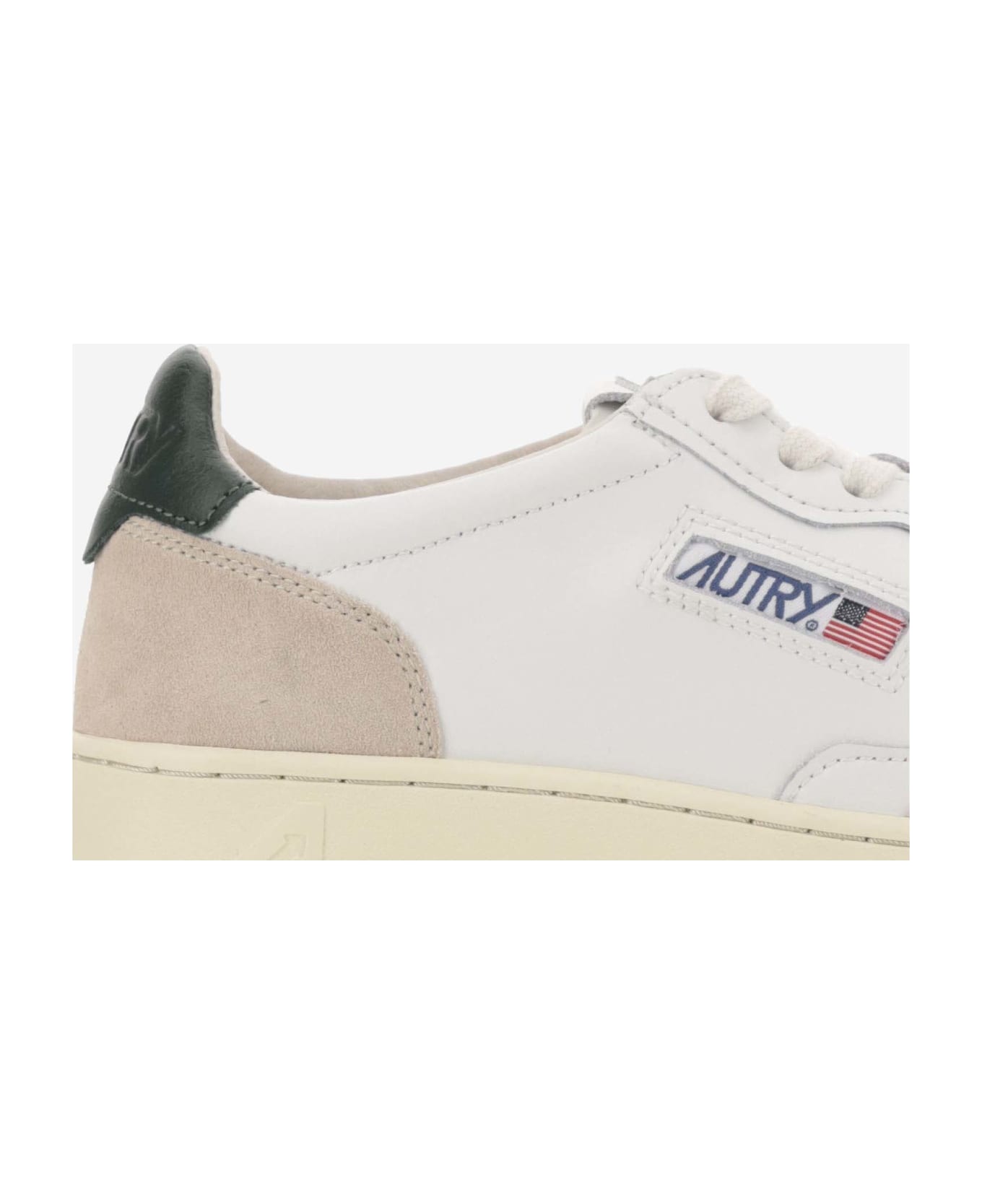 Autry Low Medalist Sneakers - white