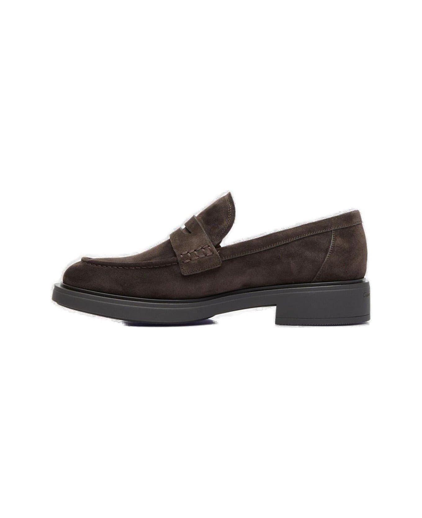 Gianvito Rossi Harris Round Toe Loafers - Moka フラットシューズ