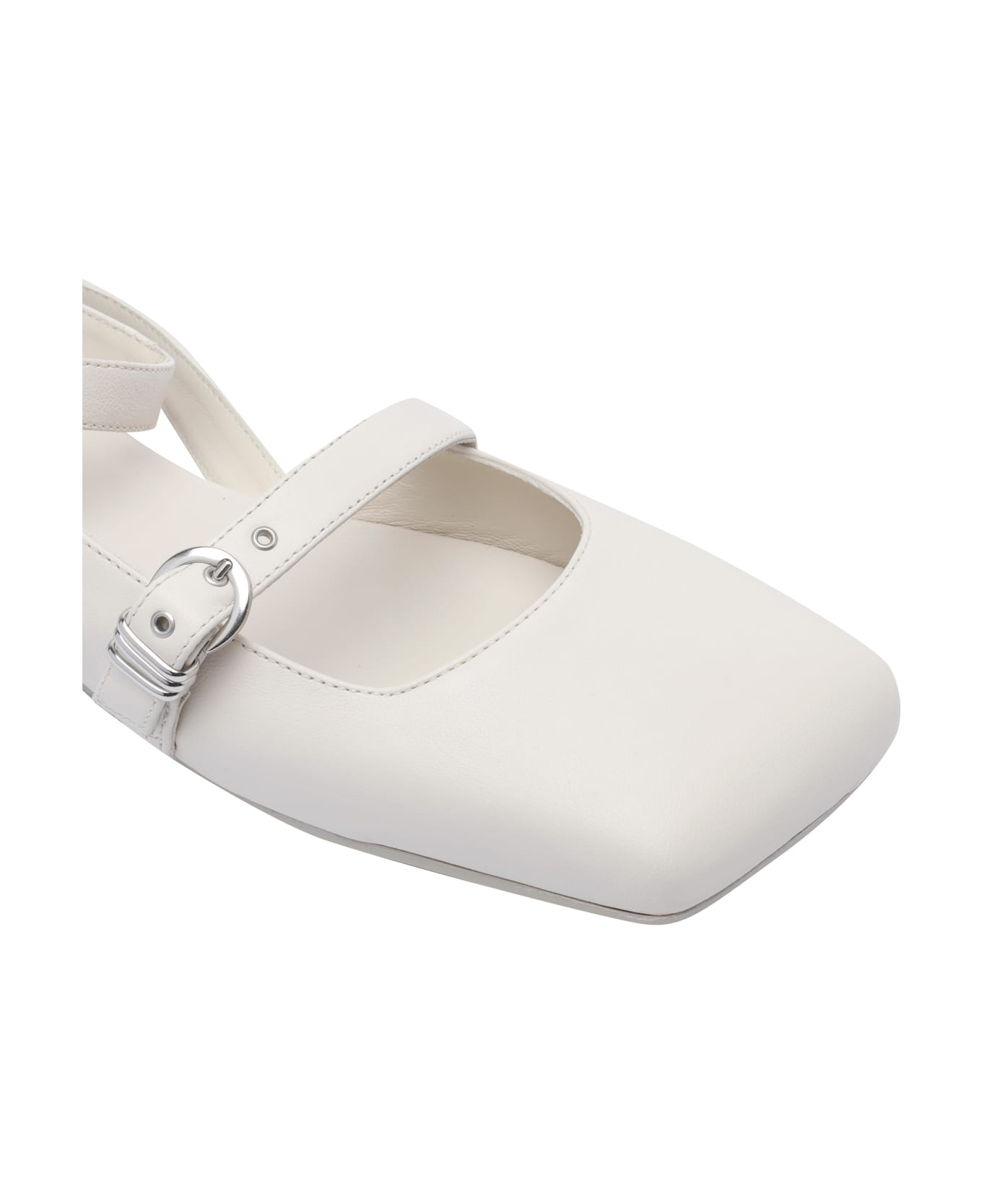 Vic Matié Ballets - White