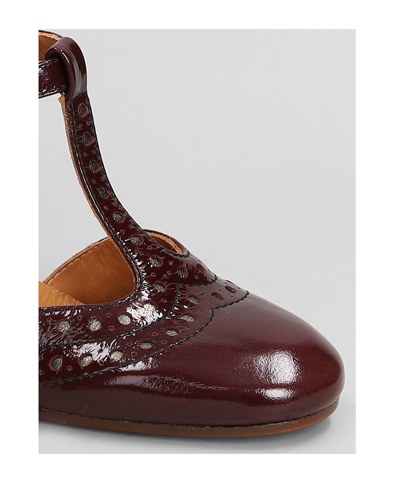 Chie Mihara Mante Pumps In Bordeaux Leather - bordeaux