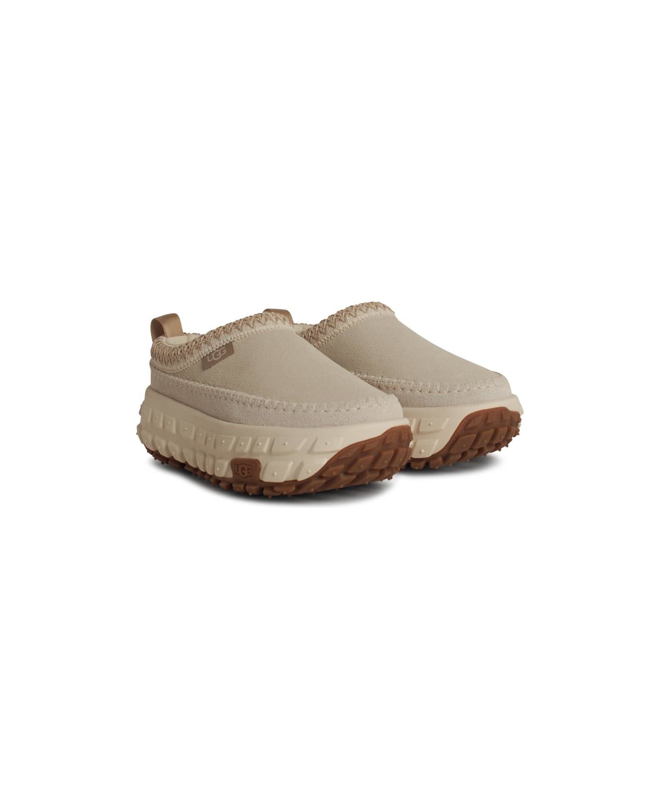 UGG 
venture
 White Suede Sneakers - White