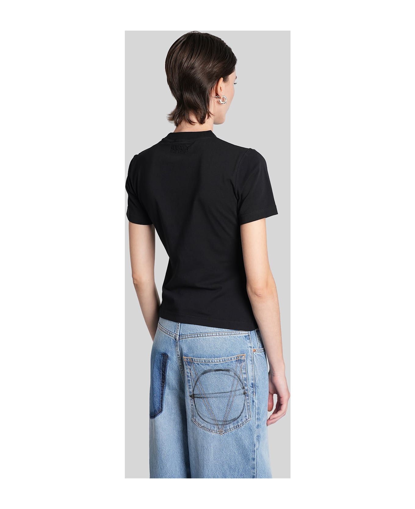 VETEMENTS T-shirt In Black Cotton - black