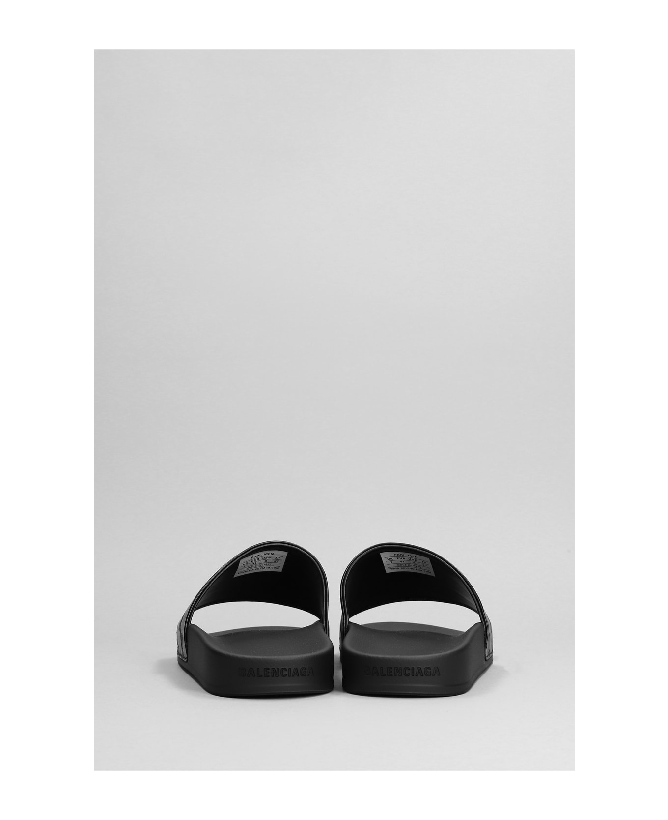 Balenciaga Slipper-mule In Black Leather - black