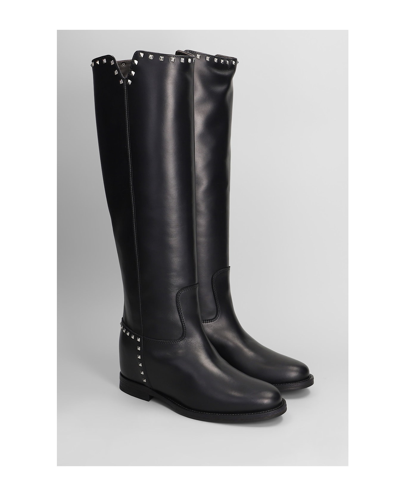 Via Roma 15 In Black Leather - black