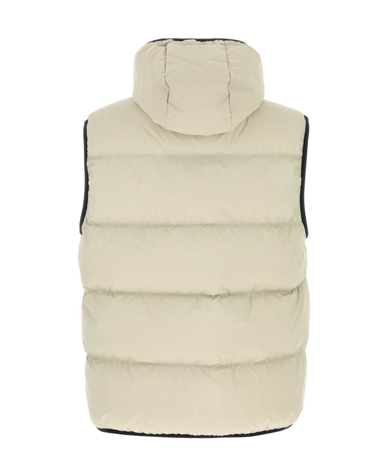Moncler Ivory Nylon Guersac Down Jacket - 216