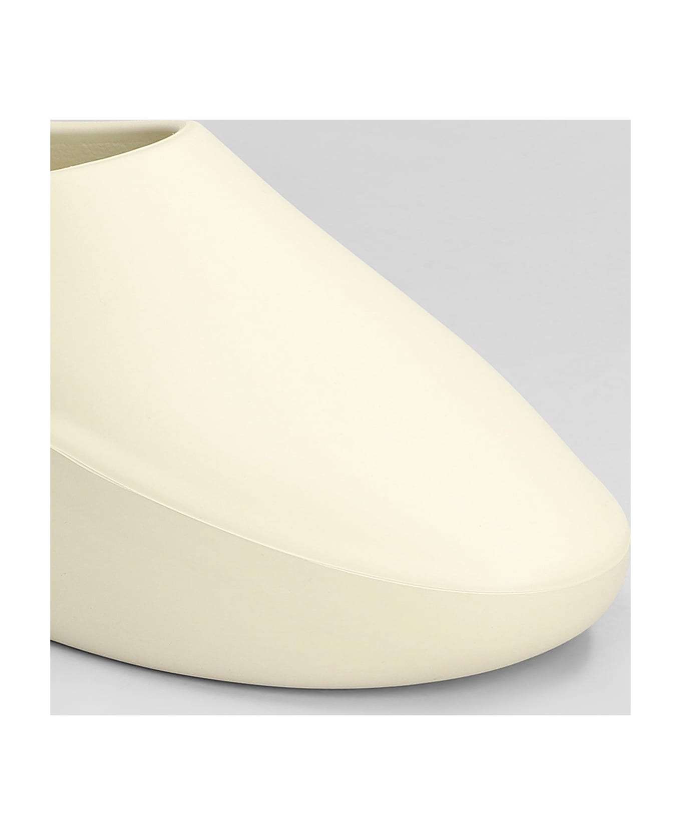 Fear of God Eva Runner Slipper-mule In Beige Rubber/plasic - beige