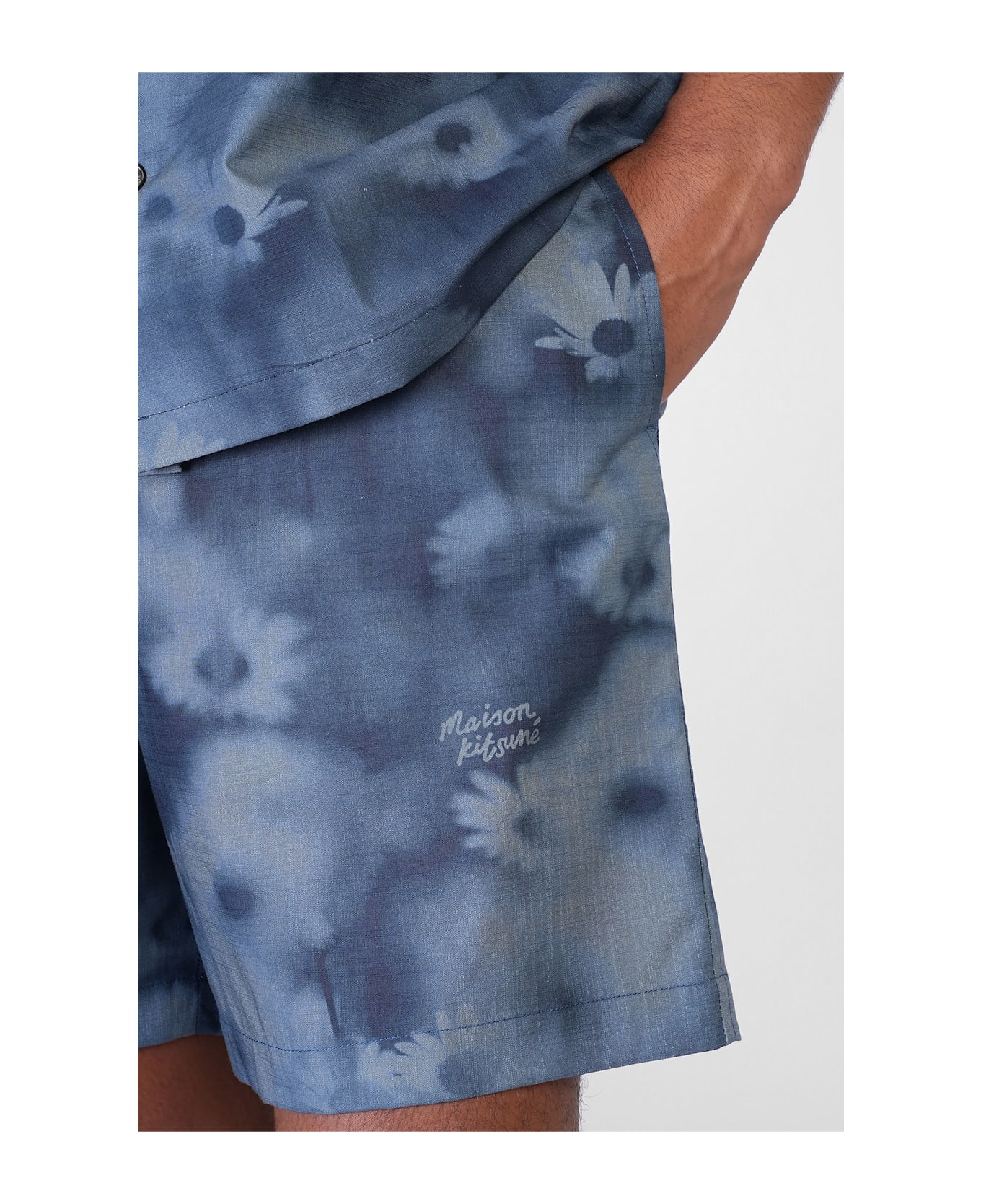 Maison Kitsuné Shorts In Blue Cotton - blue
