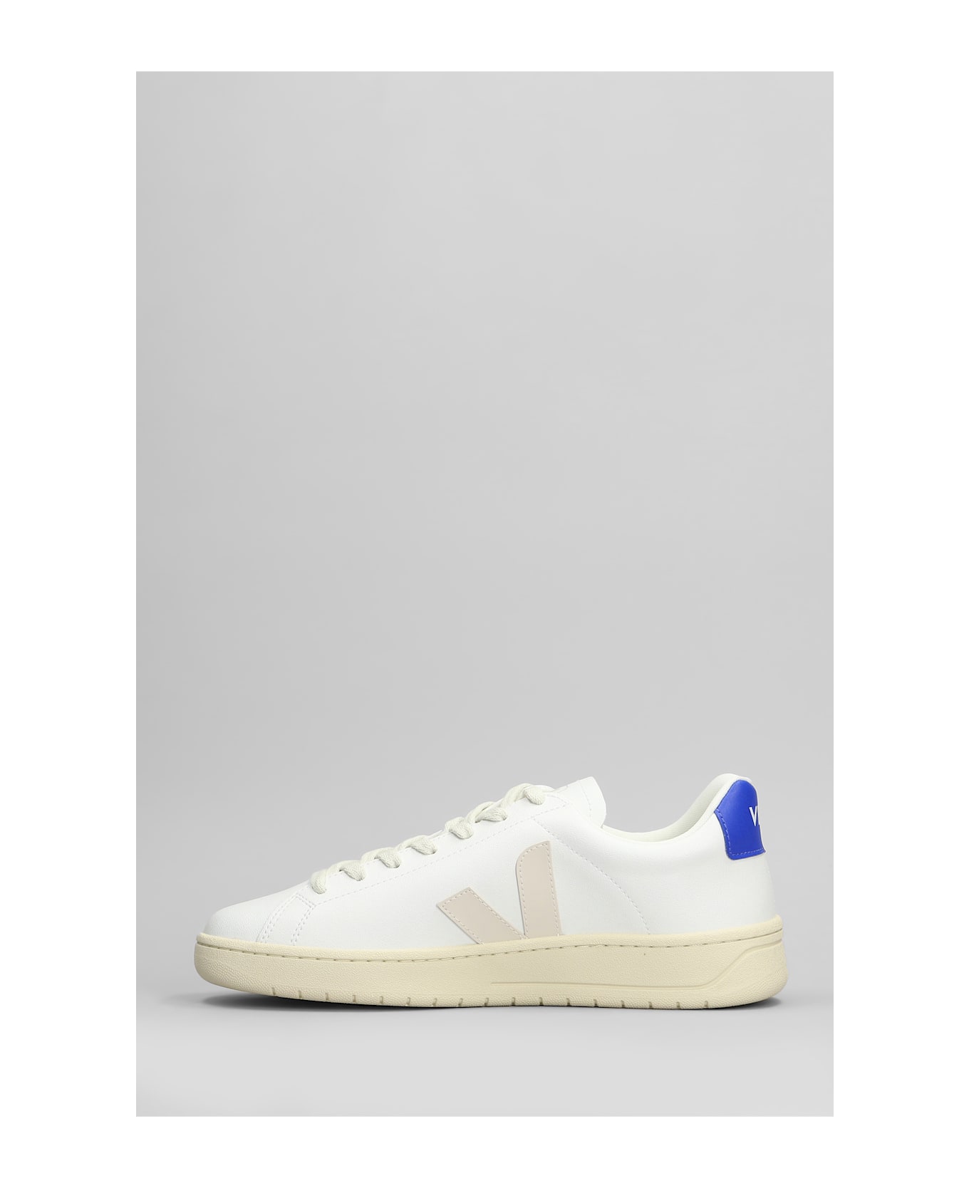 Veja Urca Sneakers In White Leather - white